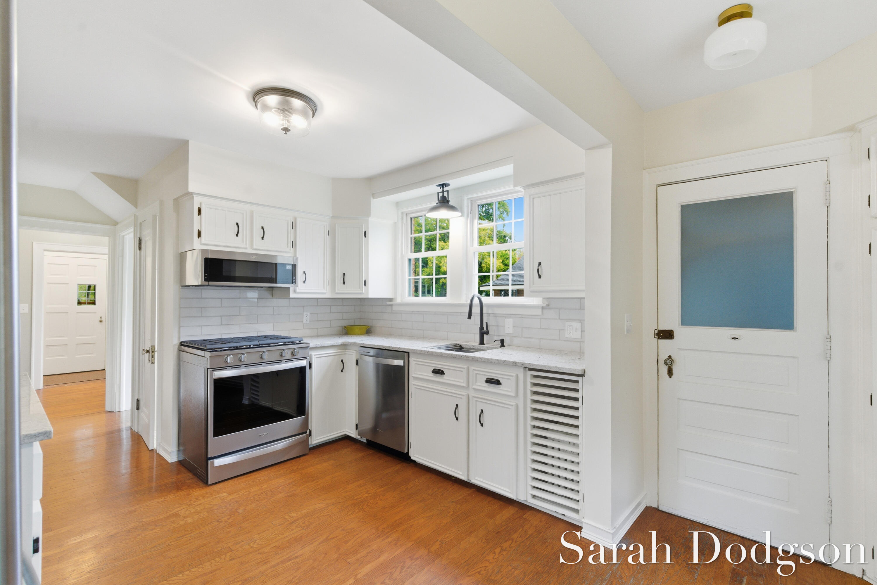 2752 Maplewood Drive SE East Grand Rapids MI 49506