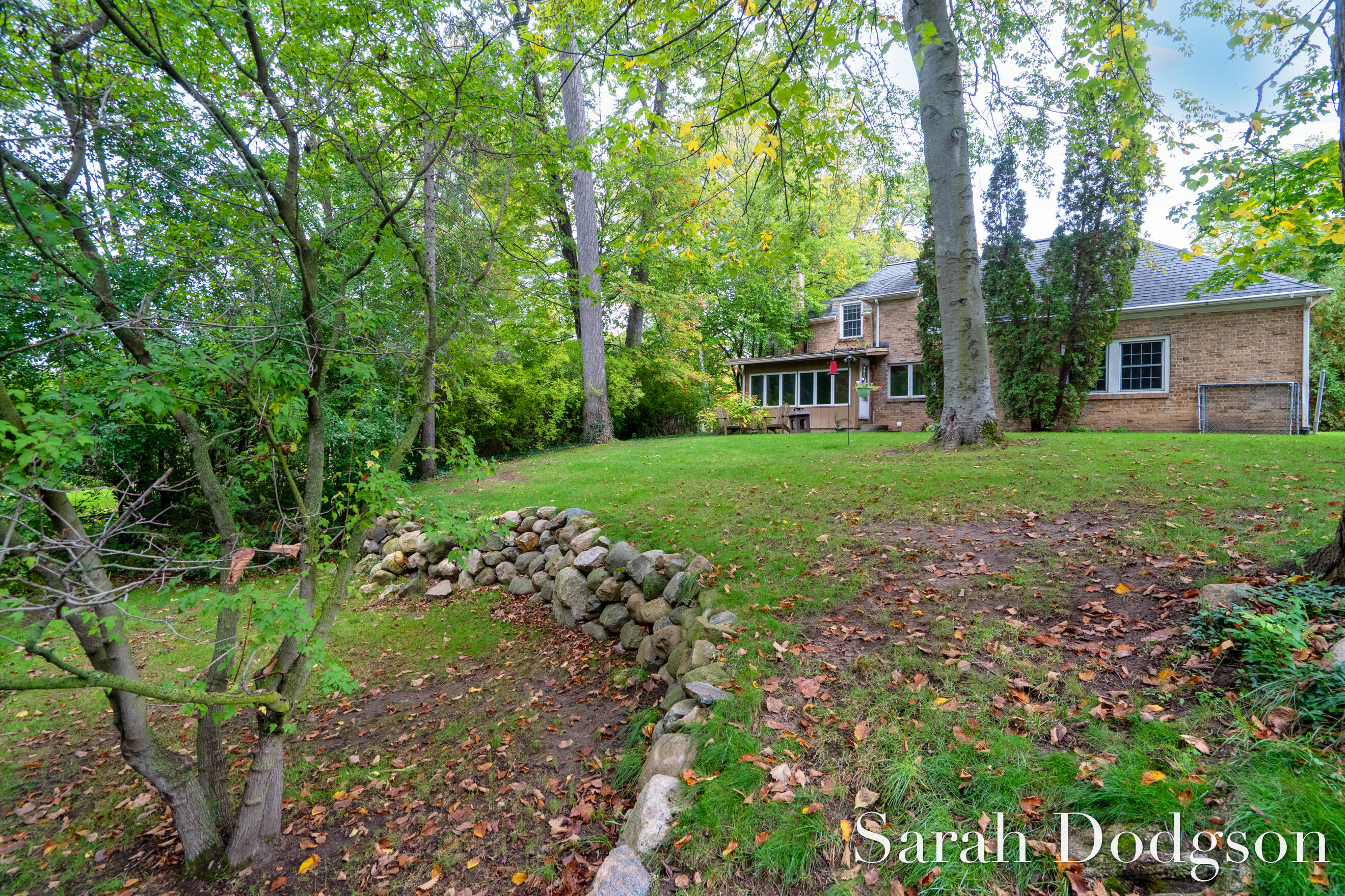 2752 Maplewood Drive SE East Grand Rapids MI 49506