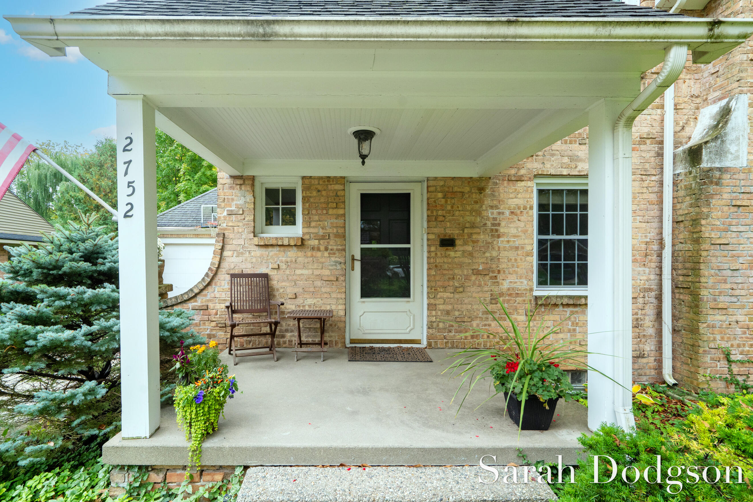 2752 Maplewood Drive SE East Grand Rapids MI 49506