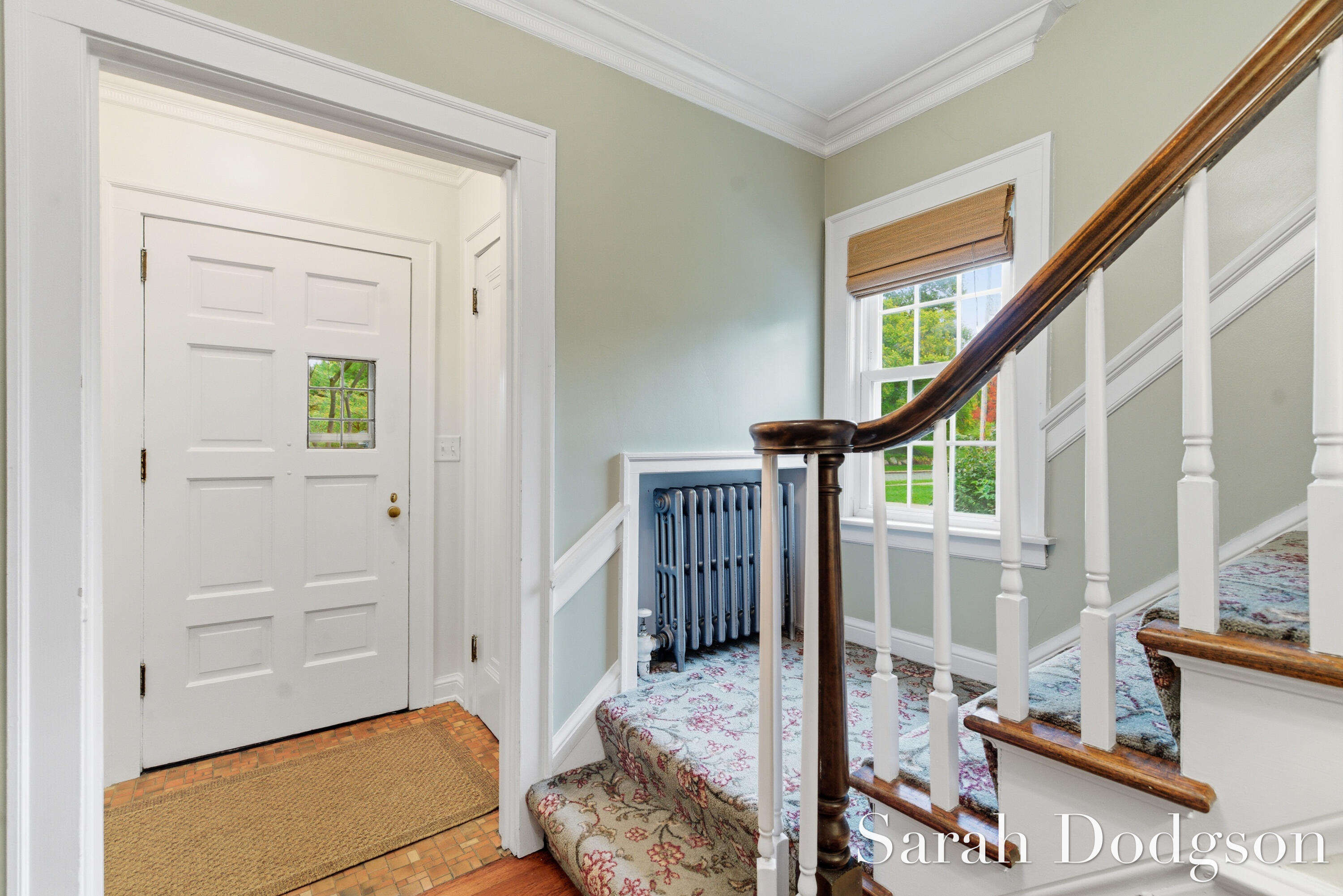 2752 Maplewood Drive SE East Grand Rapids MI 49506