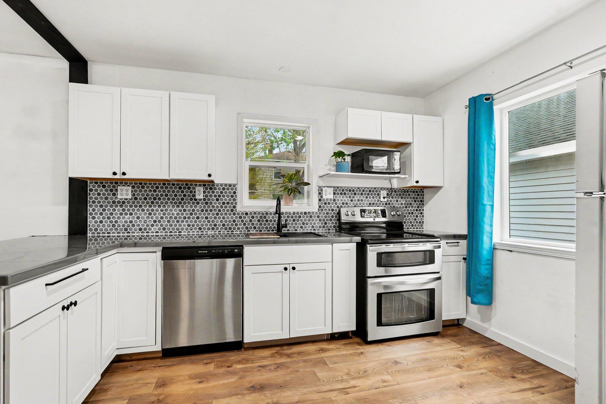 1914 Kalamazoo Avenue SE Grand Rapids MI 49507