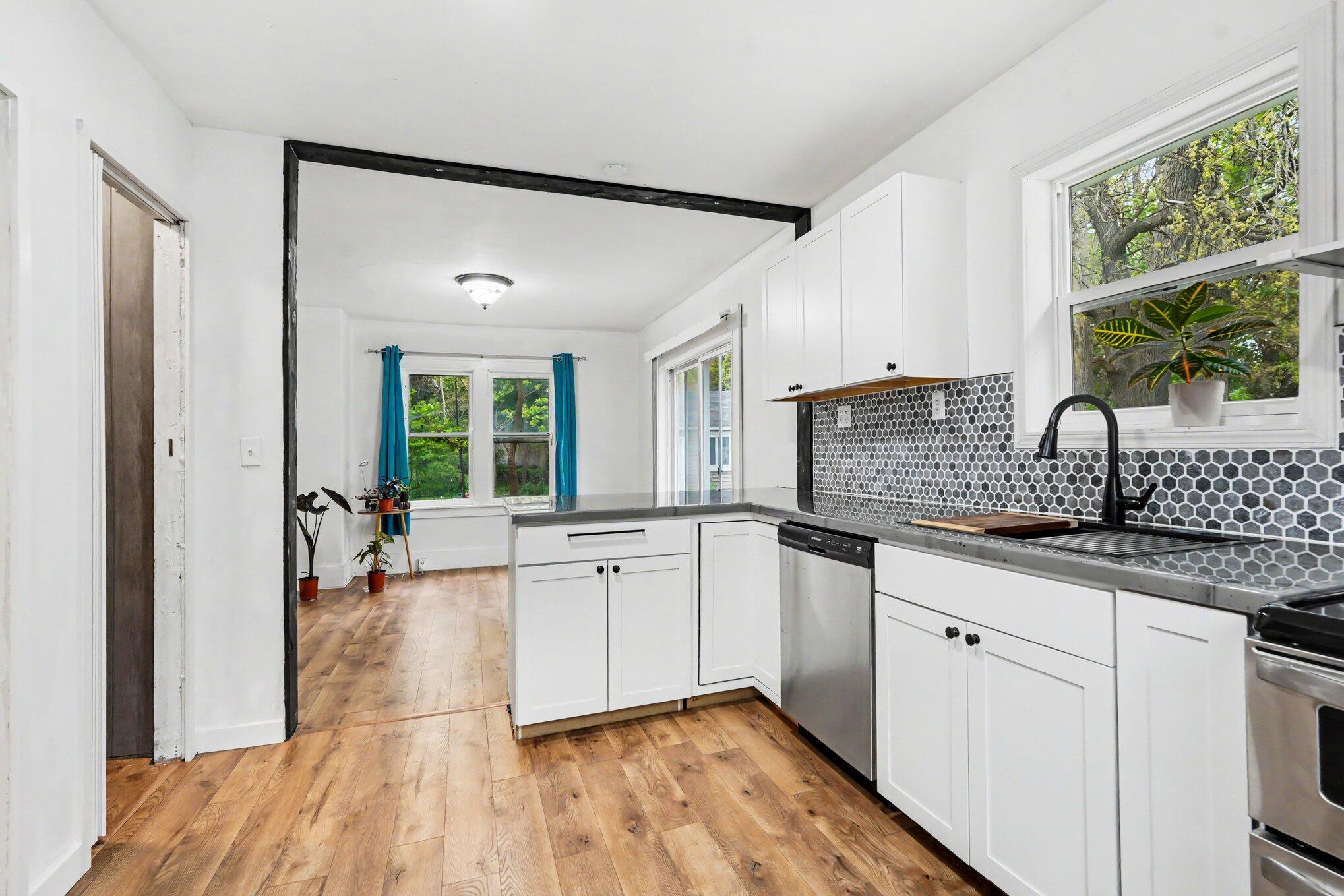 1914 Kalamazoo Avenue SE Grand Rapids MI 49507