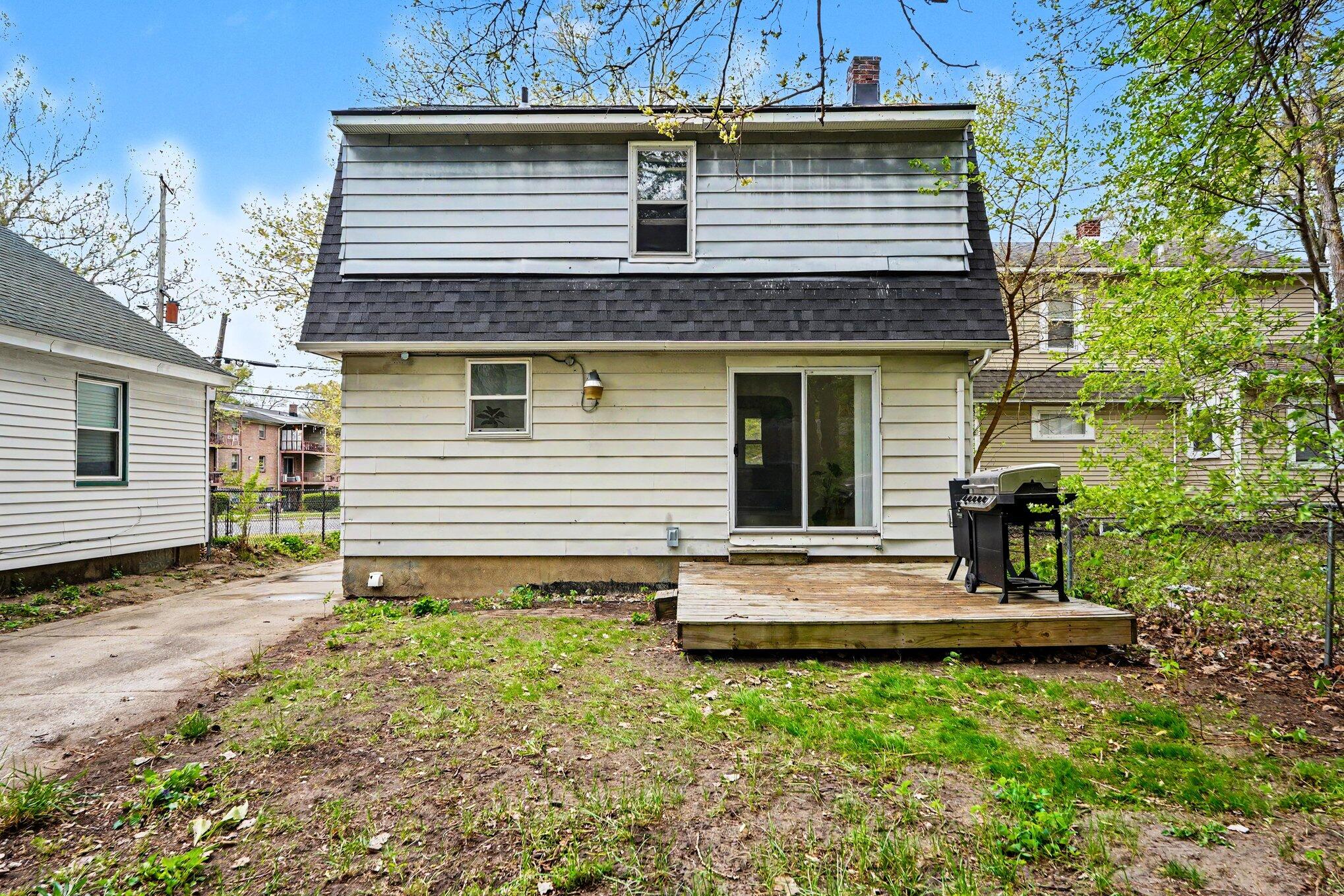 1914 Kalamazoo Avenue SE Grand Rapids MI 49507