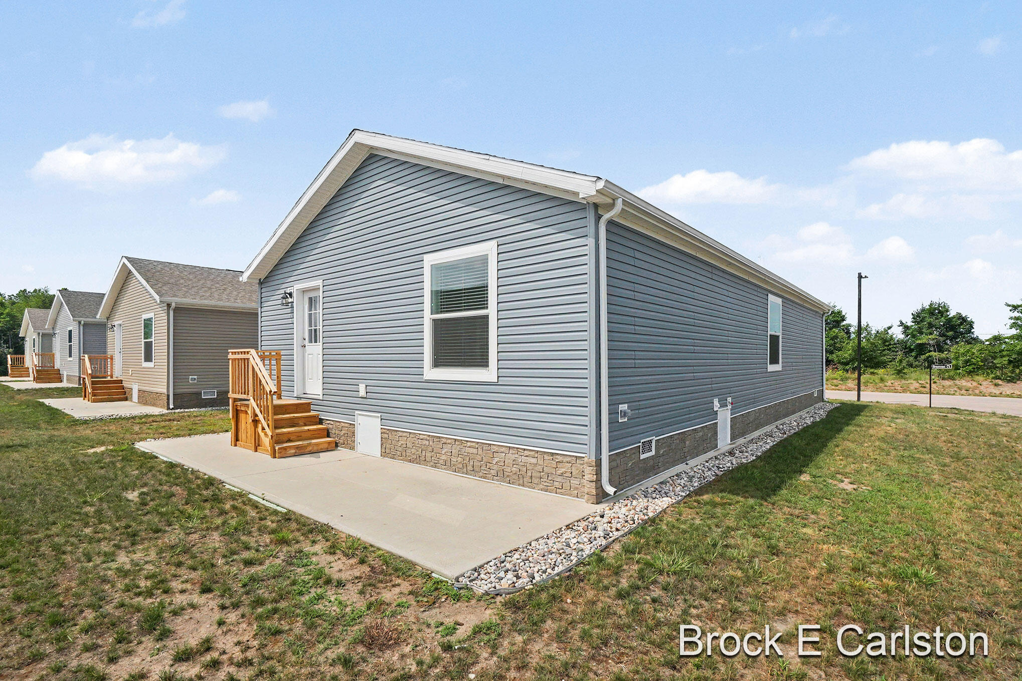 1283 E Ellis Road Norton Shores MI 49441