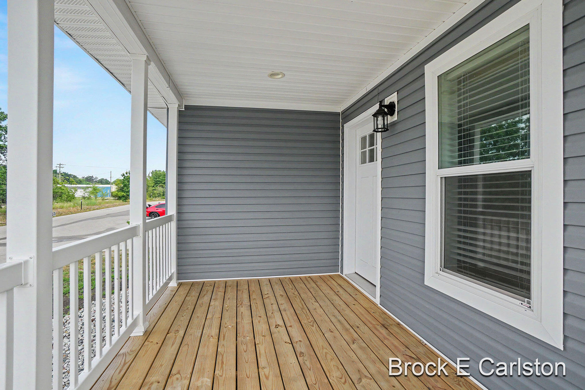 1283 E Ellis Road Norton Shores MI 49441