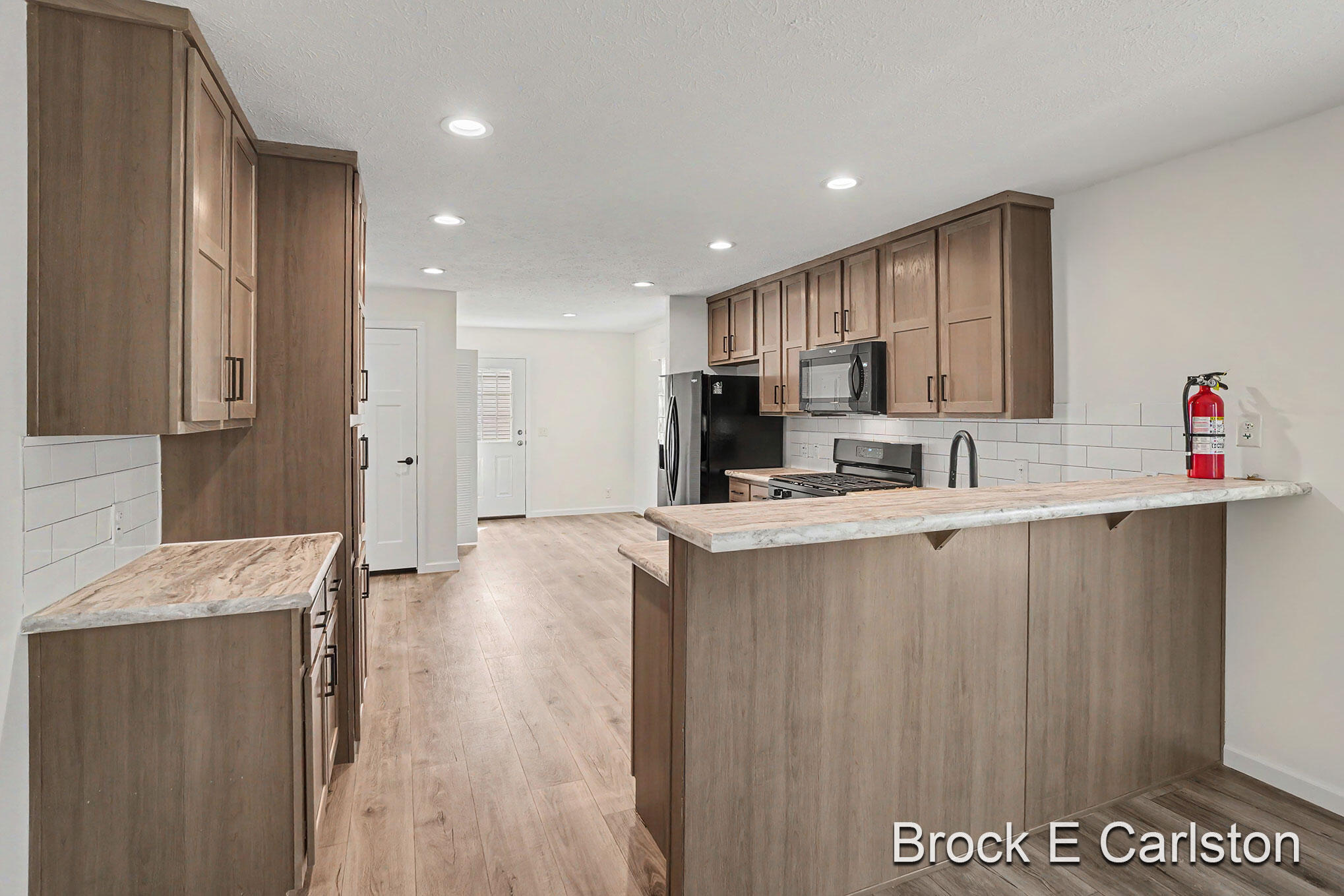 1283 E Ellis Road Norton Shores MI 49441