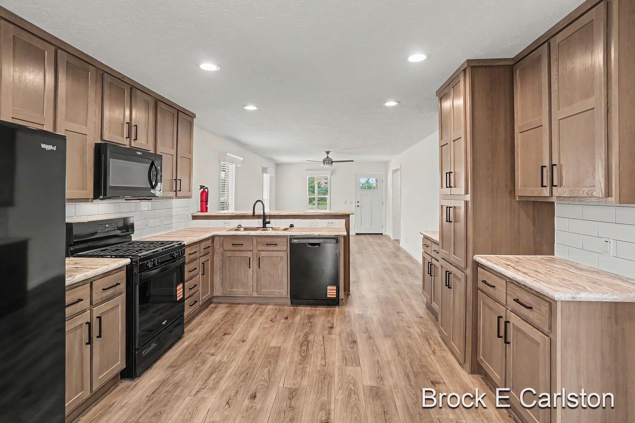 1283 E Ellis Road Norton Shores MI 49441