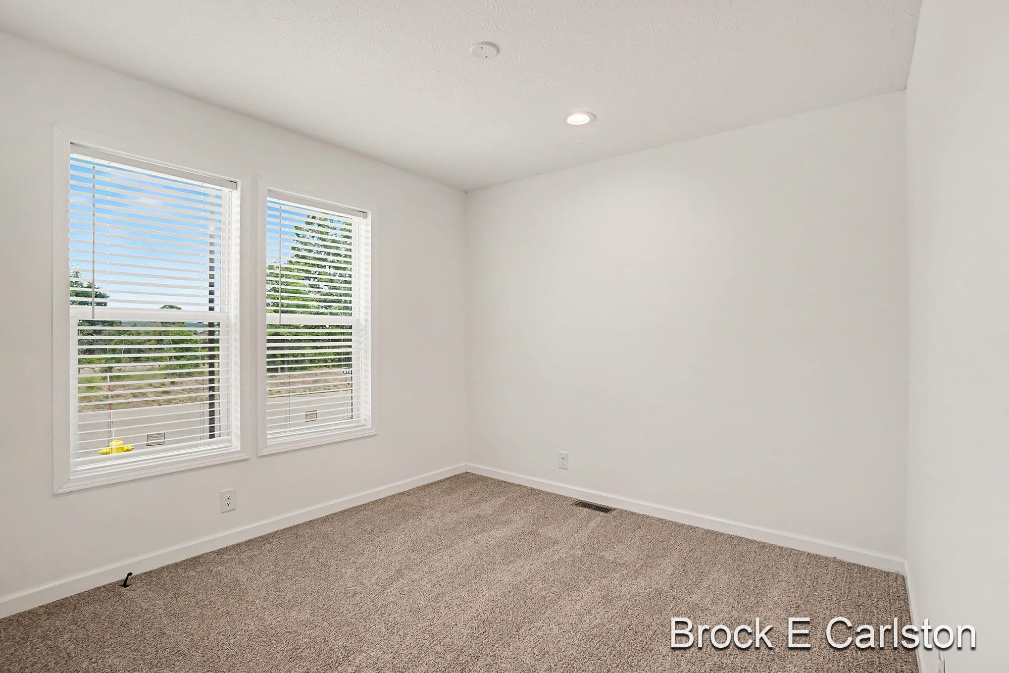 1283 E Ellis Road Norton Shores MI 49441