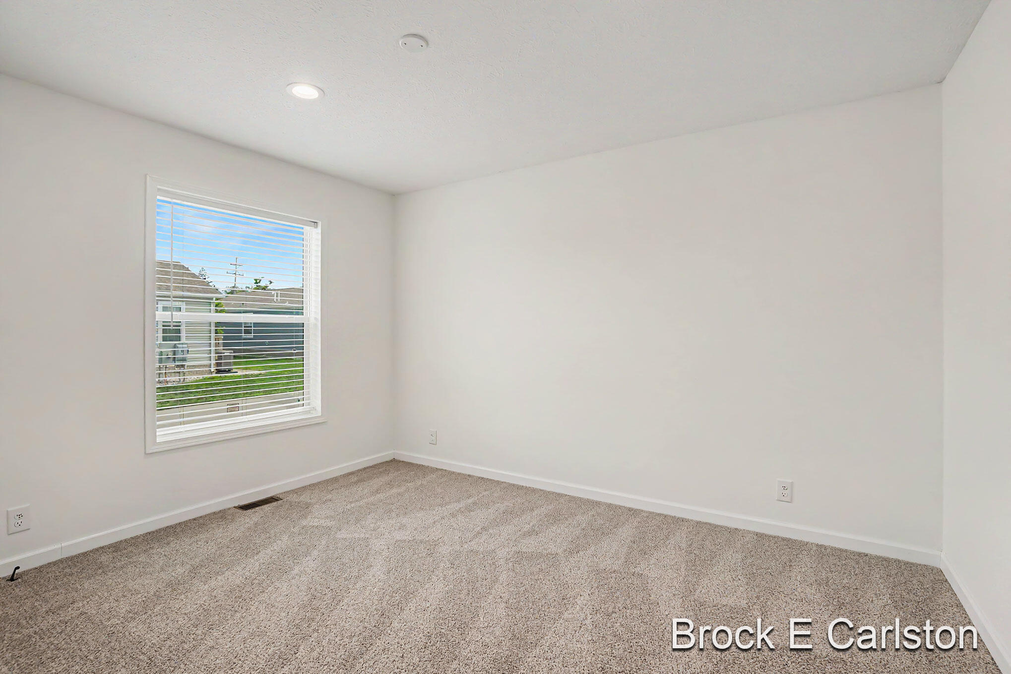 1283 E Ellis Road Norton Shores MI 49441