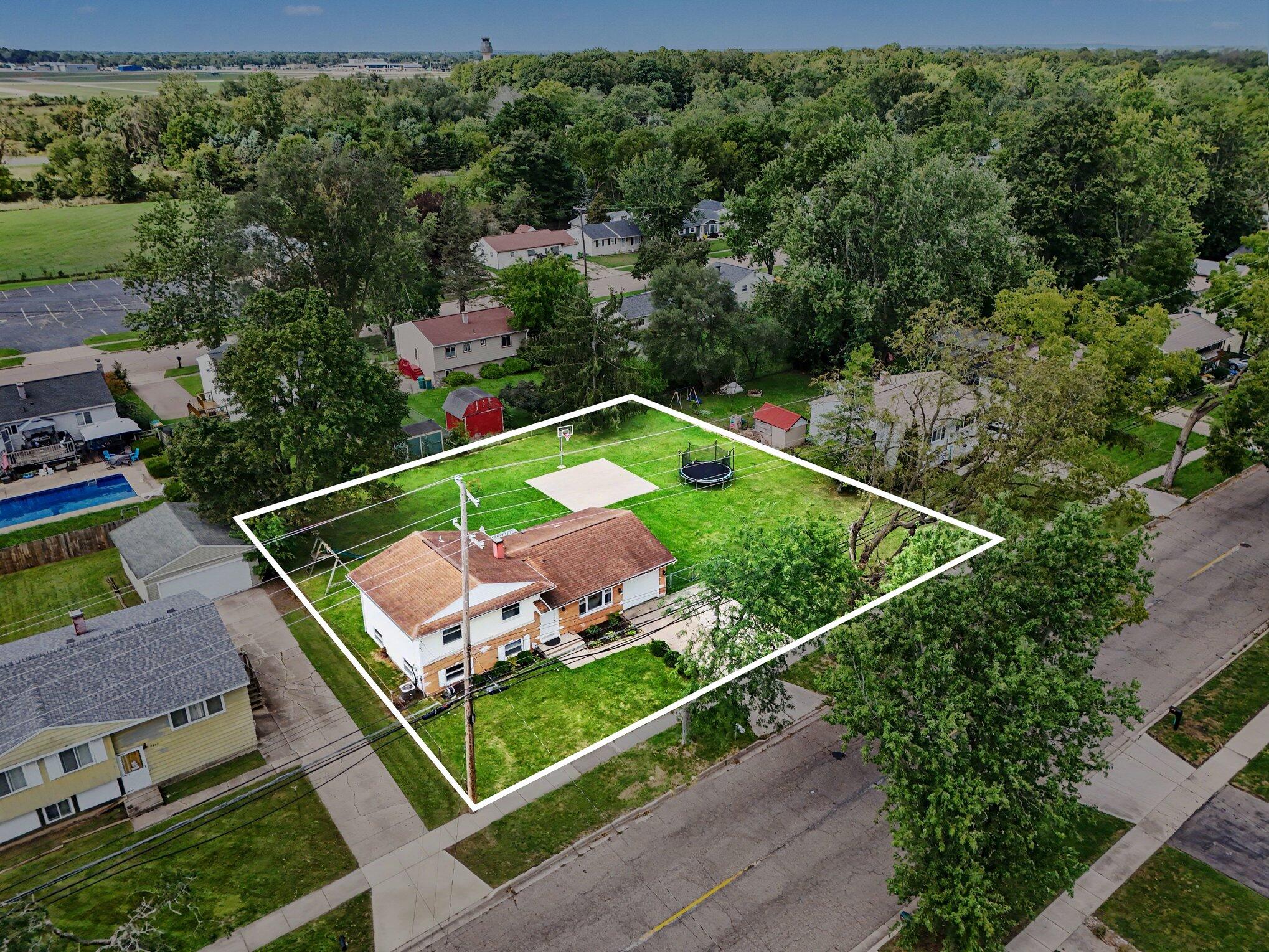 5836 Meredith Street Portage MI 49002