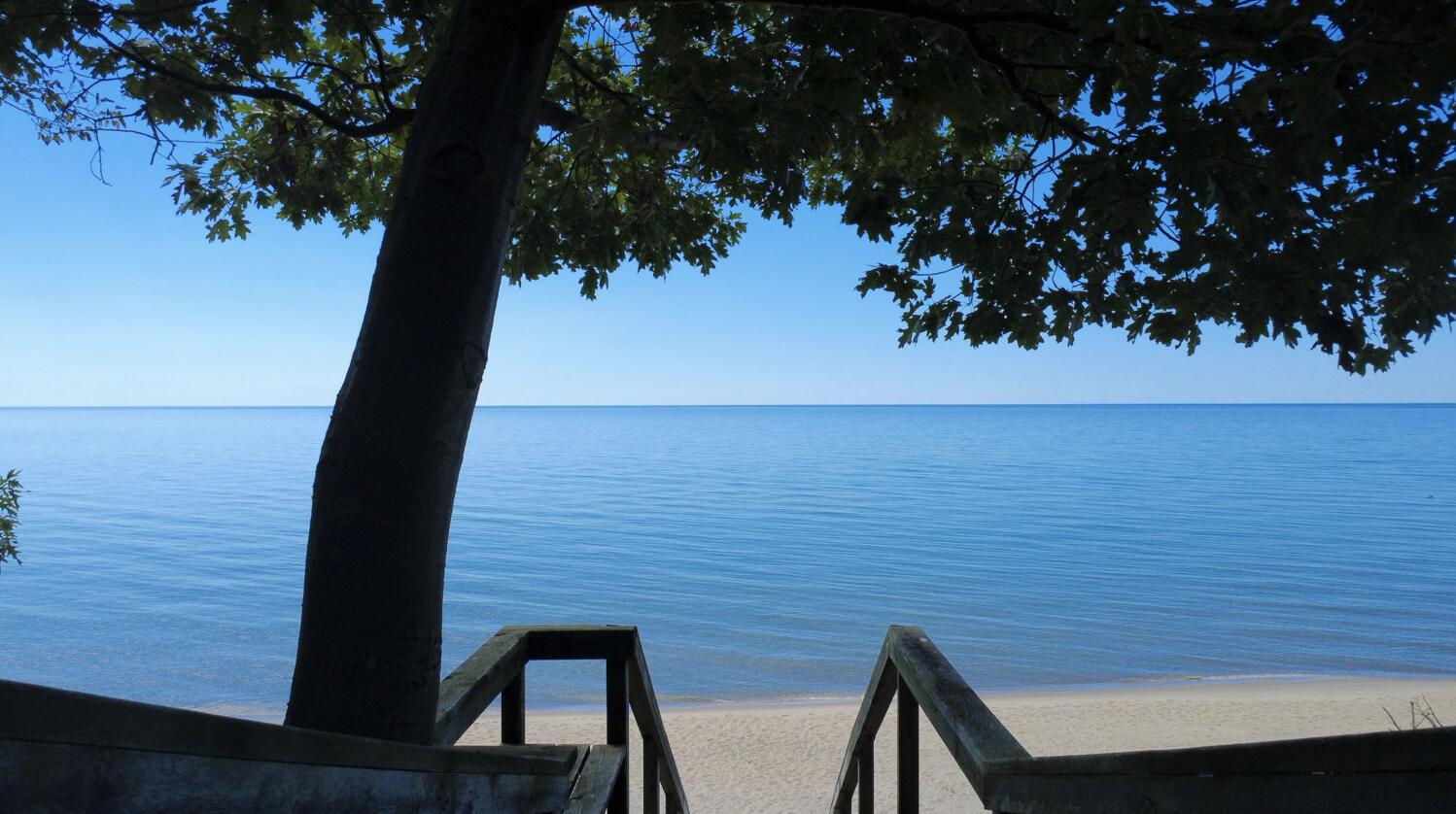 5865 Lakeshore Avenue Holland MI 49424
