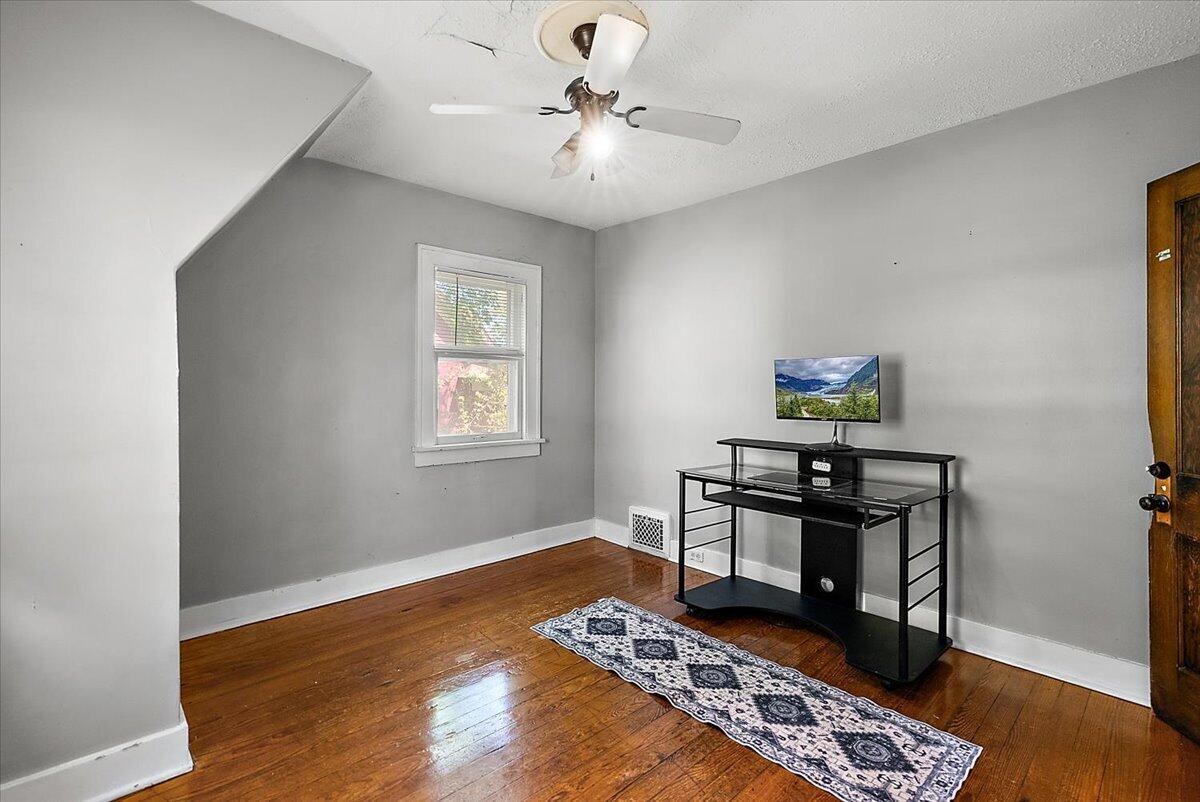 705 Lafayette Avenue NE Grand Rapids MI 49503