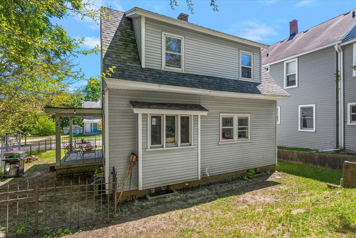 705 Lafayette Avenue NE Grand Rapids MI 49503