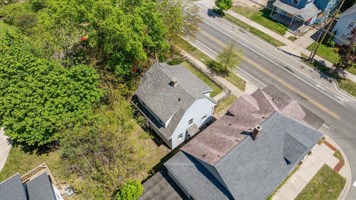 705 Lafayette Avenue NE Grand Rapids MI 49503