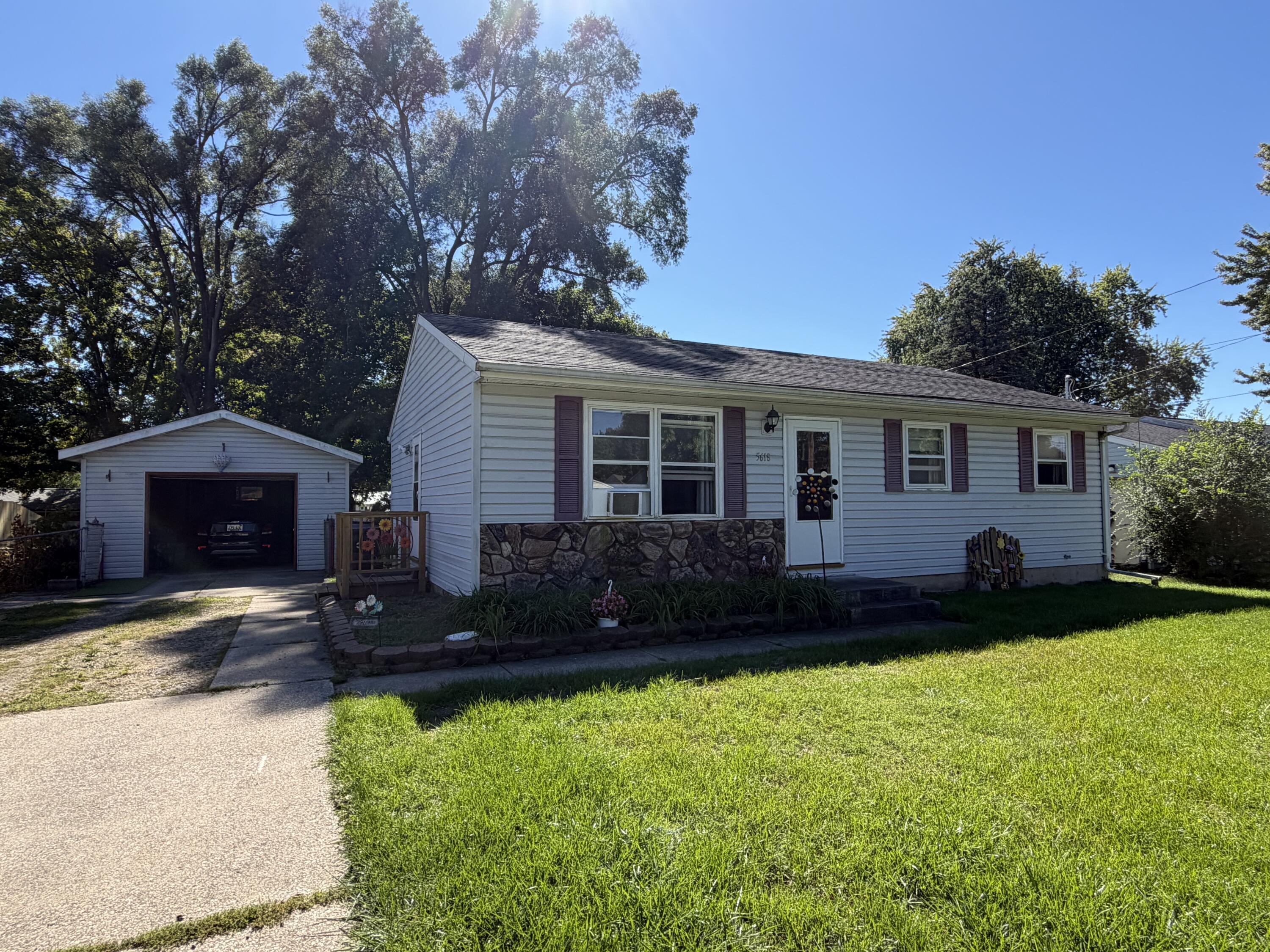 5618 Lantana Avenue Kalamazoo MI 49048