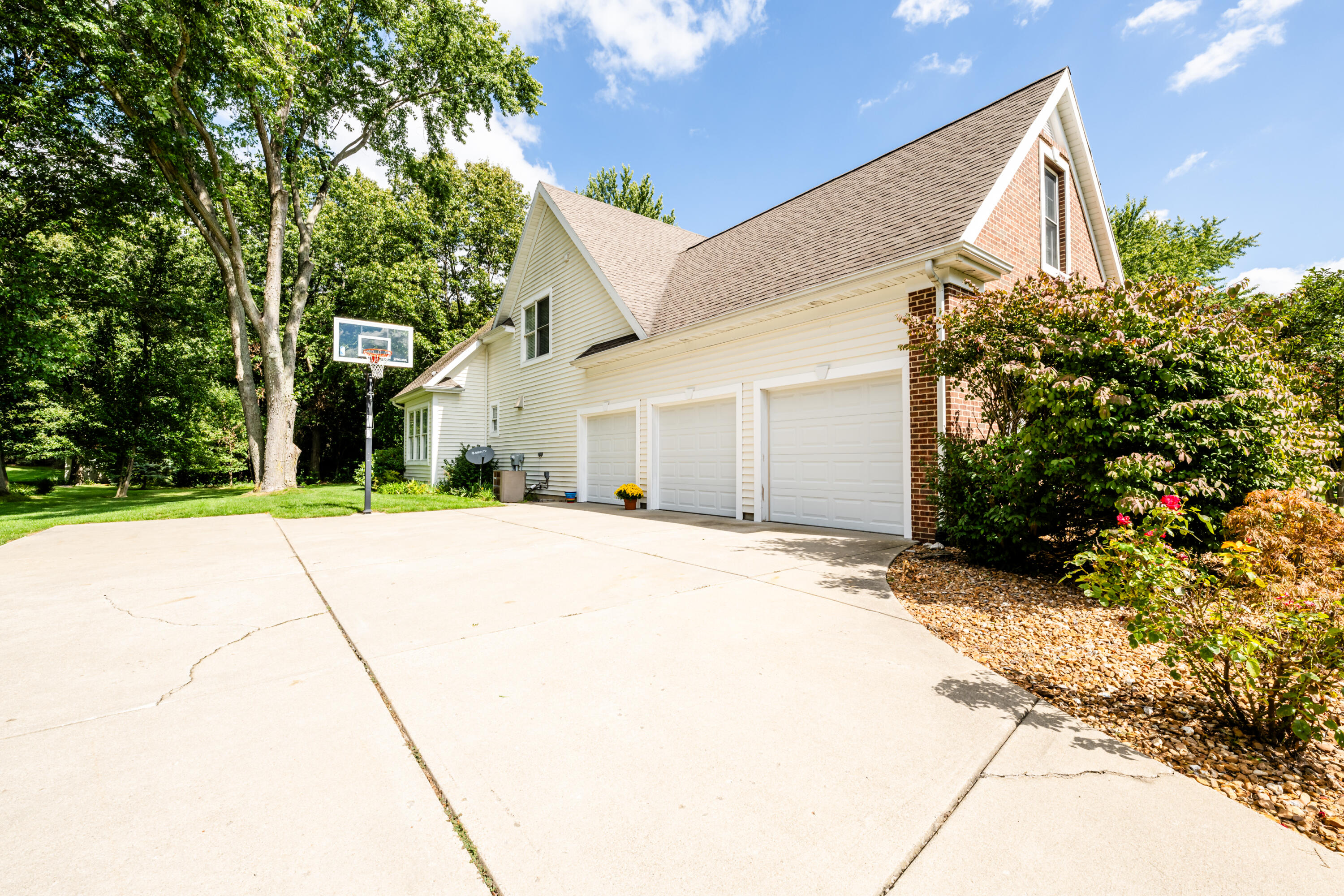 2159 Alpine Court Stevensville MI 49127