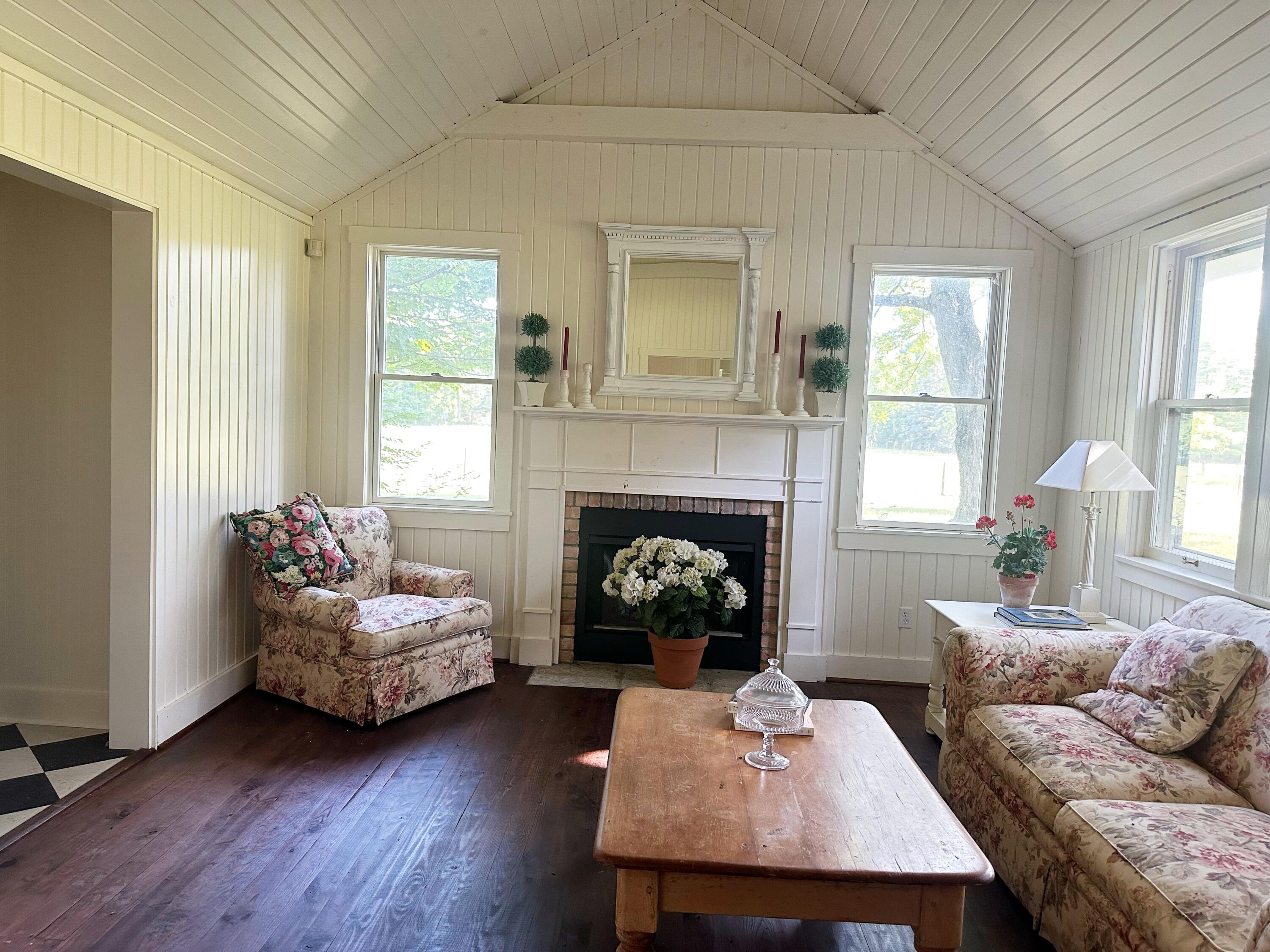 10406 N 300 E Laporte IN 46350