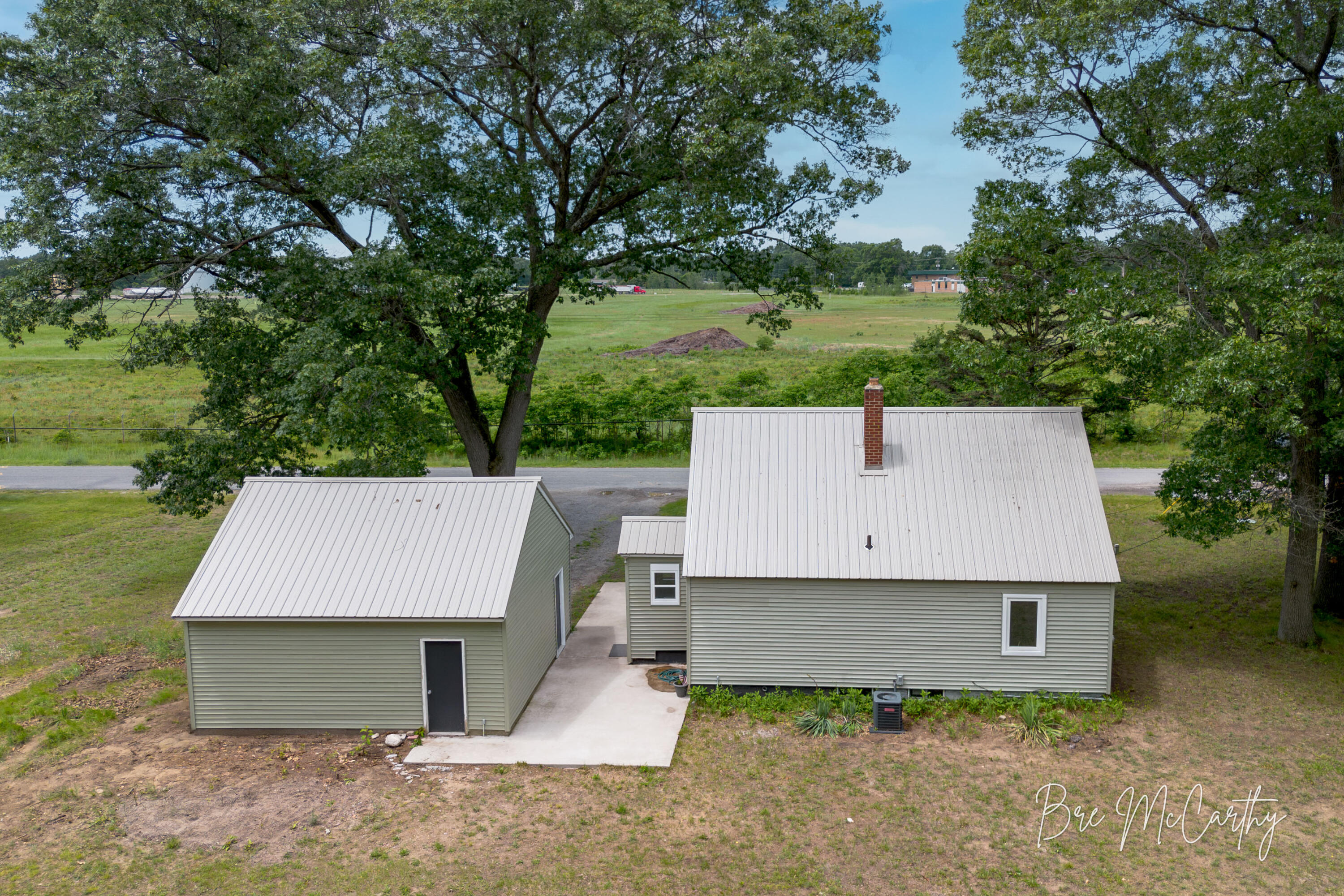 1186 N Wood Street Muskegon MI 49445
