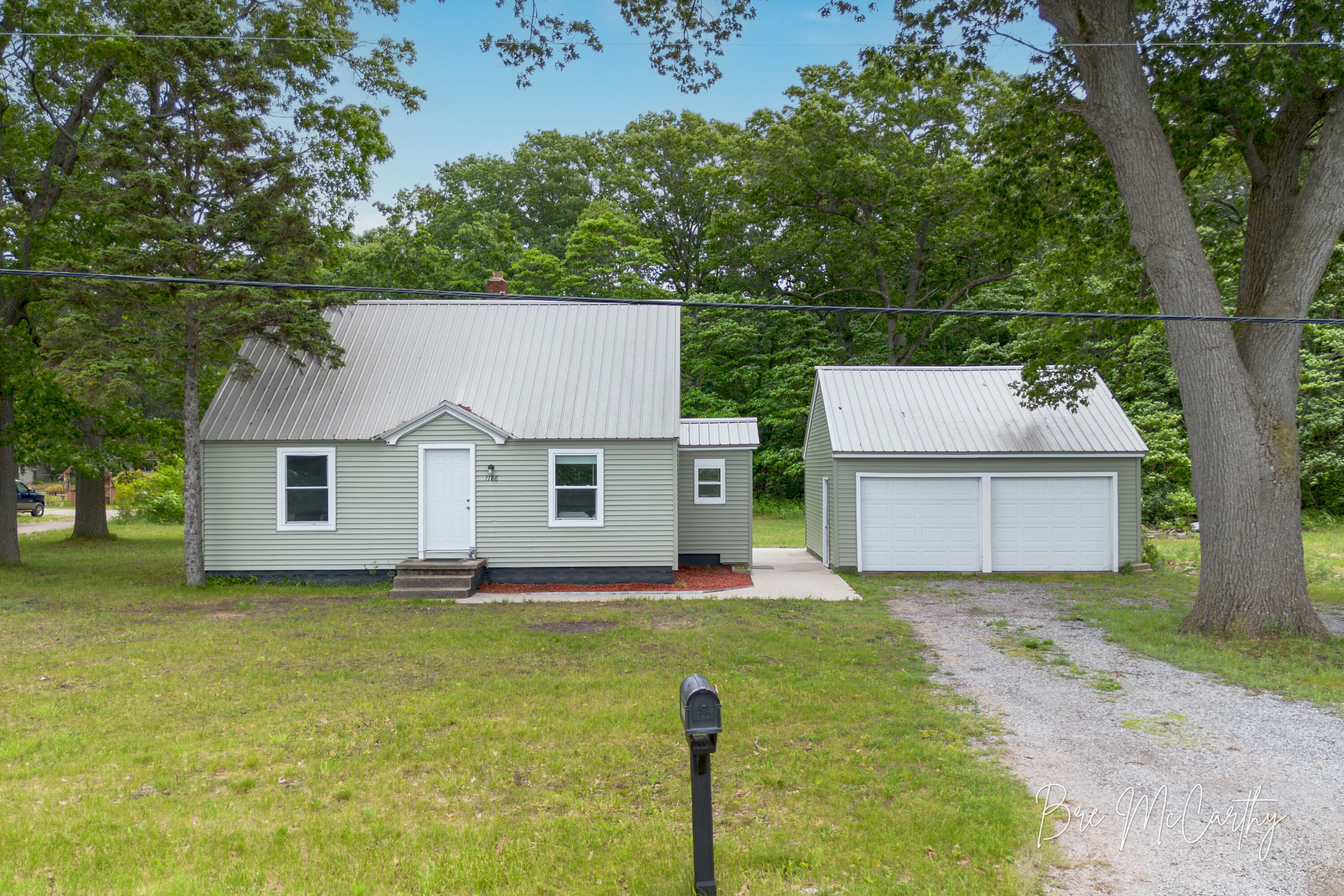 1186 N Wood Street Muskegon MI 49445