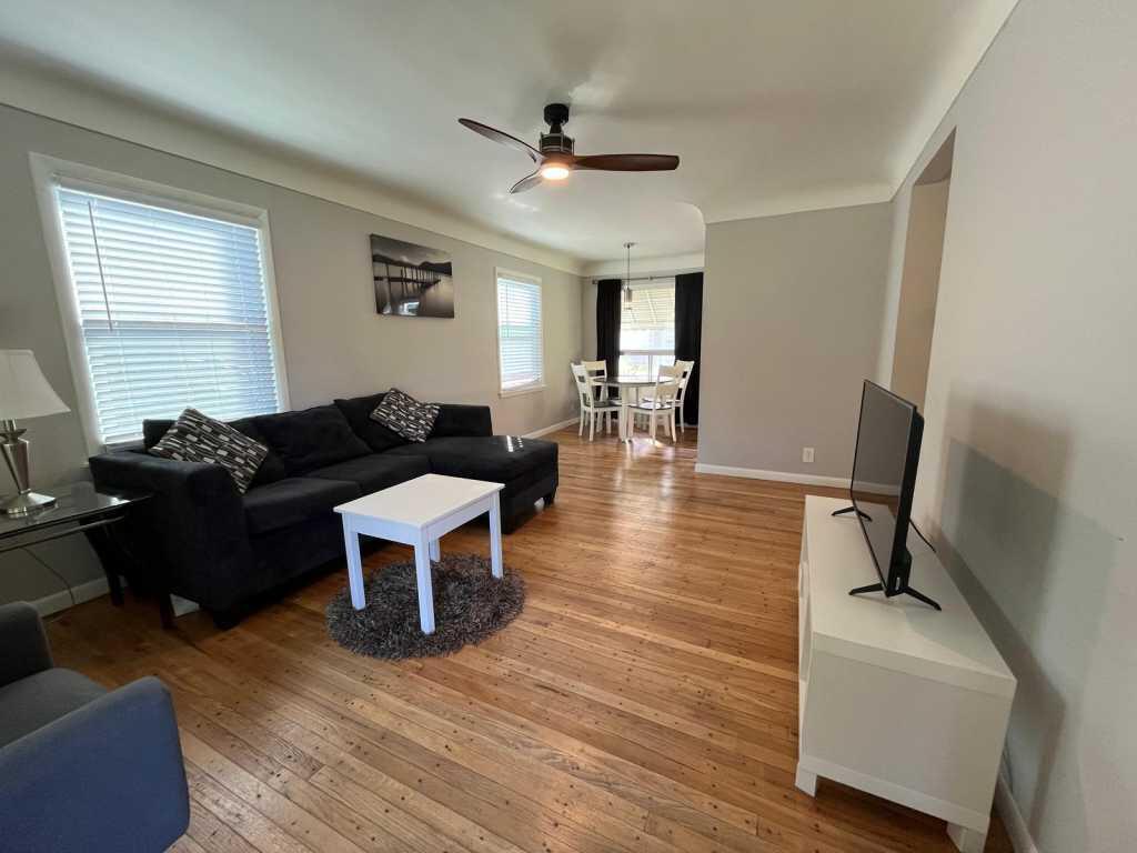 1119 Chrysler Street Kalamazoo MI 49048