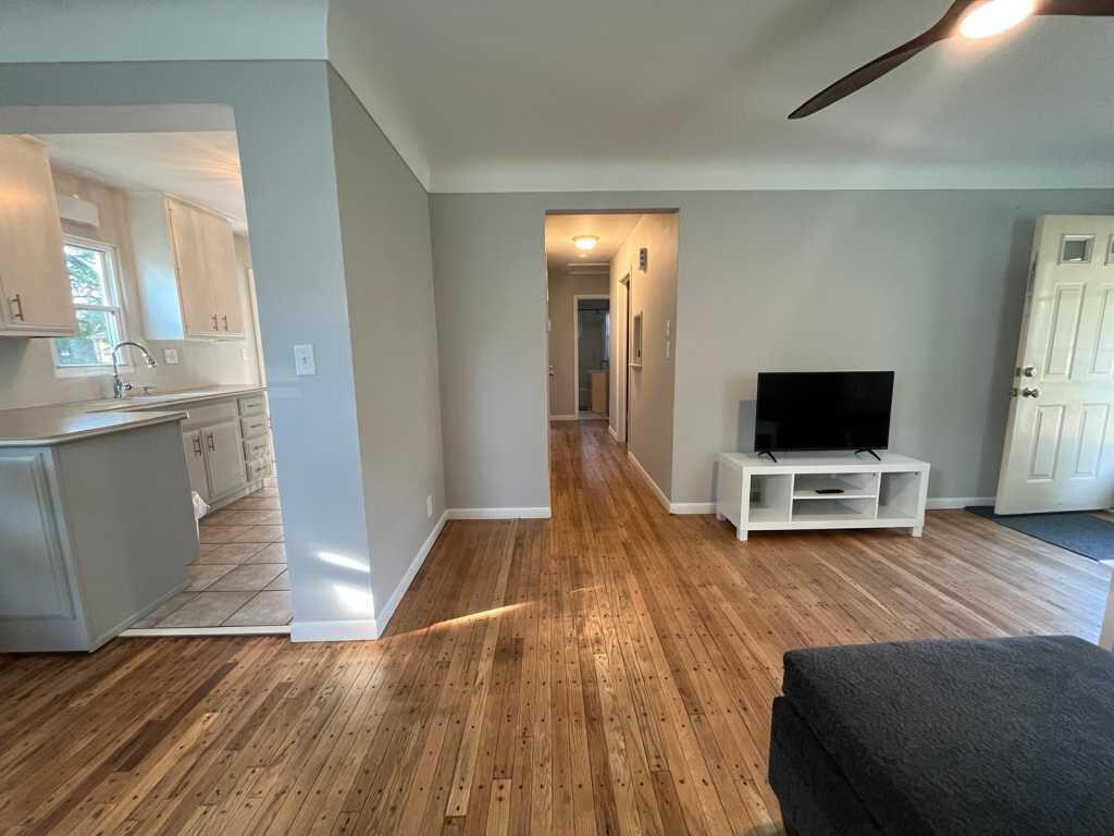 1119 Chrysler Street Kalamazoo MI 49048