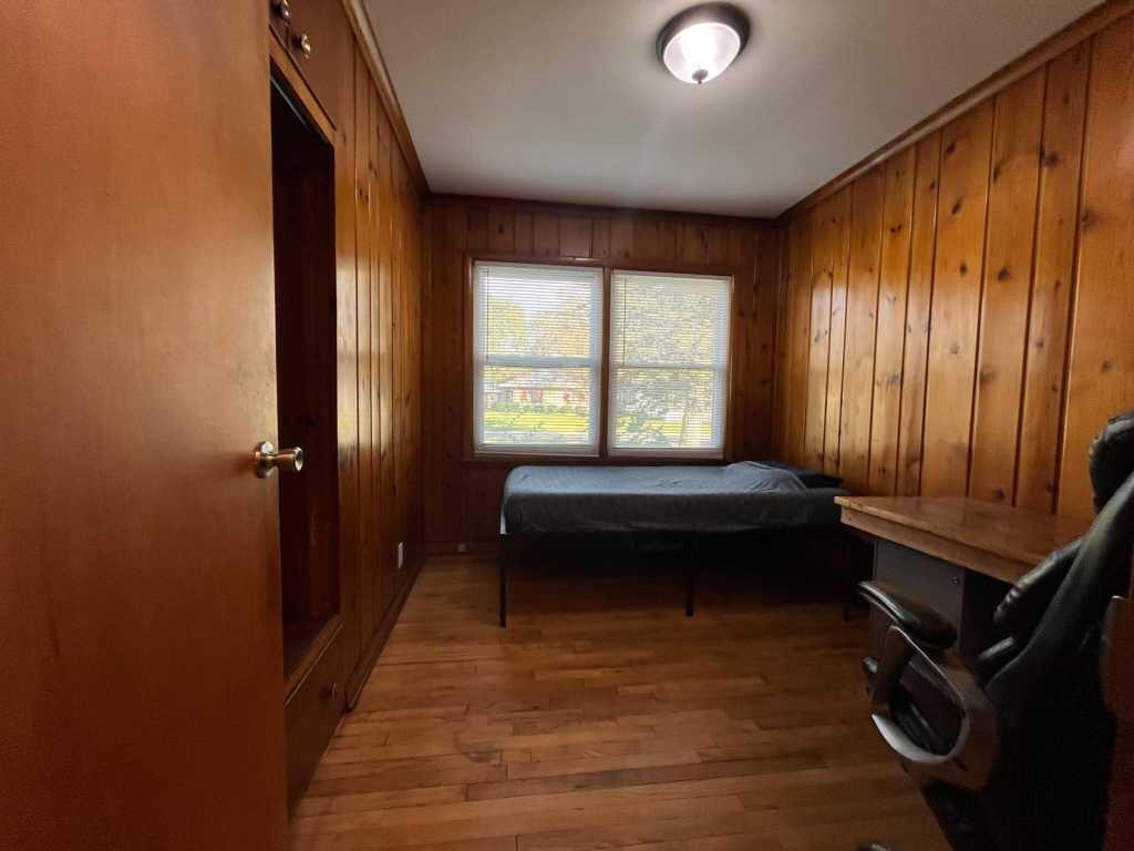 1119 Chrysler Street Kalamazoo MI 49048