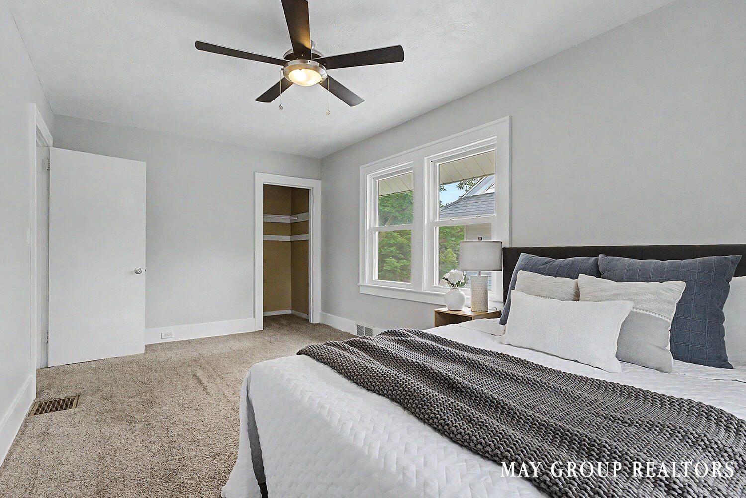 143 Burr Oak Street NE Grand Rapids MI 49505