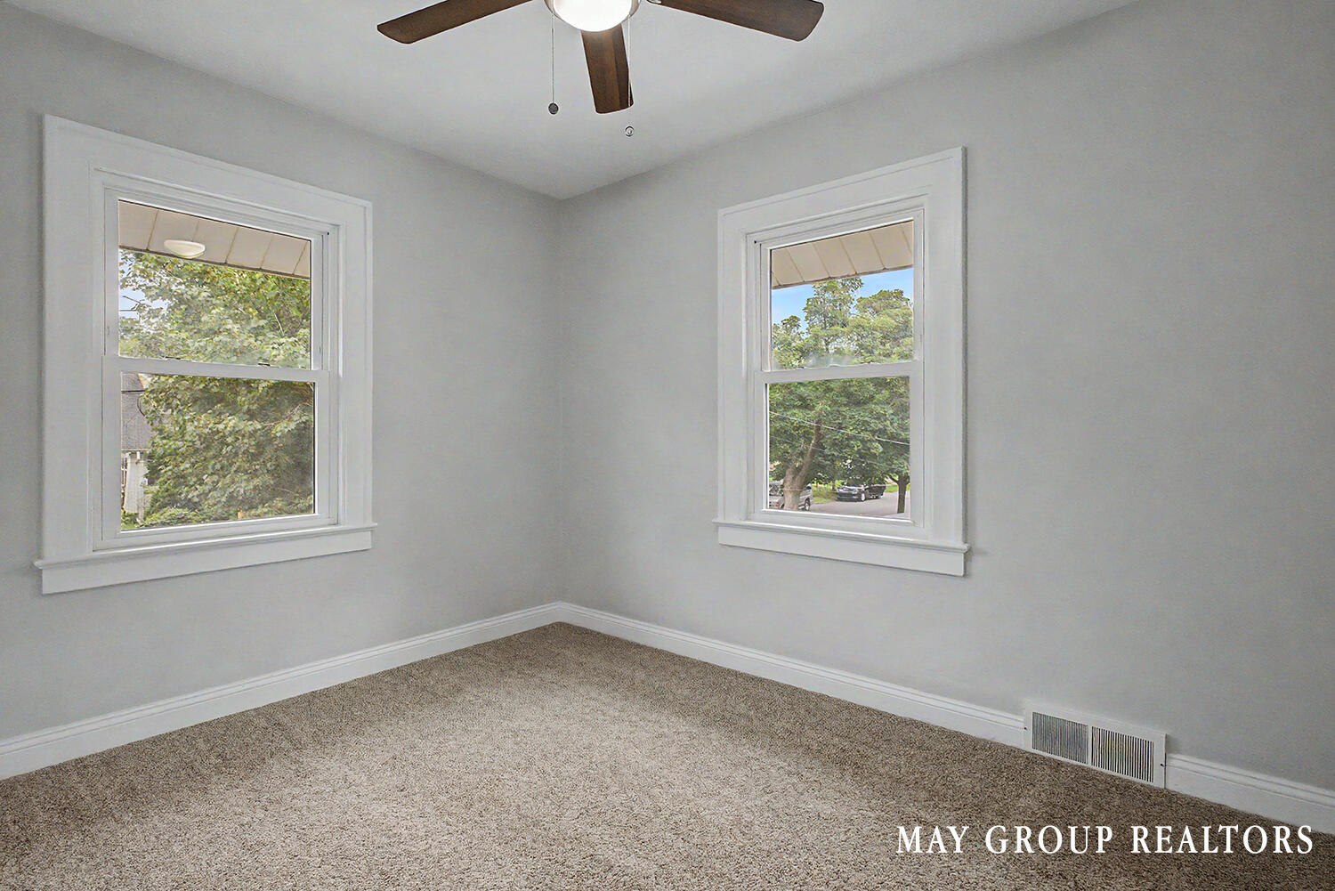 143 Burr Oak Street NE Grand Rapids MI 49505