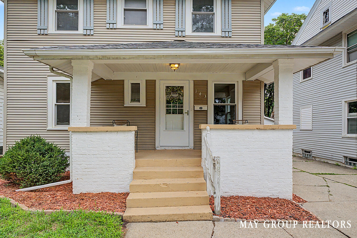 143 Burr Oak Street NE Grand Rapids MI 49505