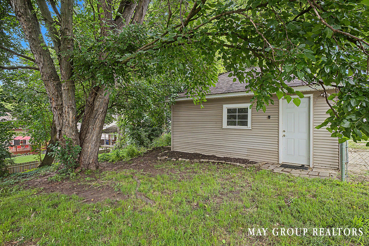 143 Burr Oak Street NE Grand Rapids MI 49505