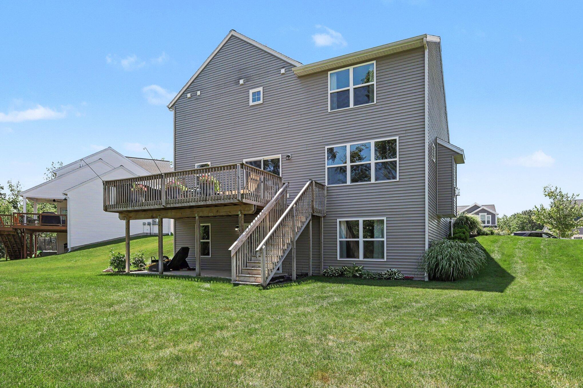 348 Park Place Drive NE Rockford MI 49341