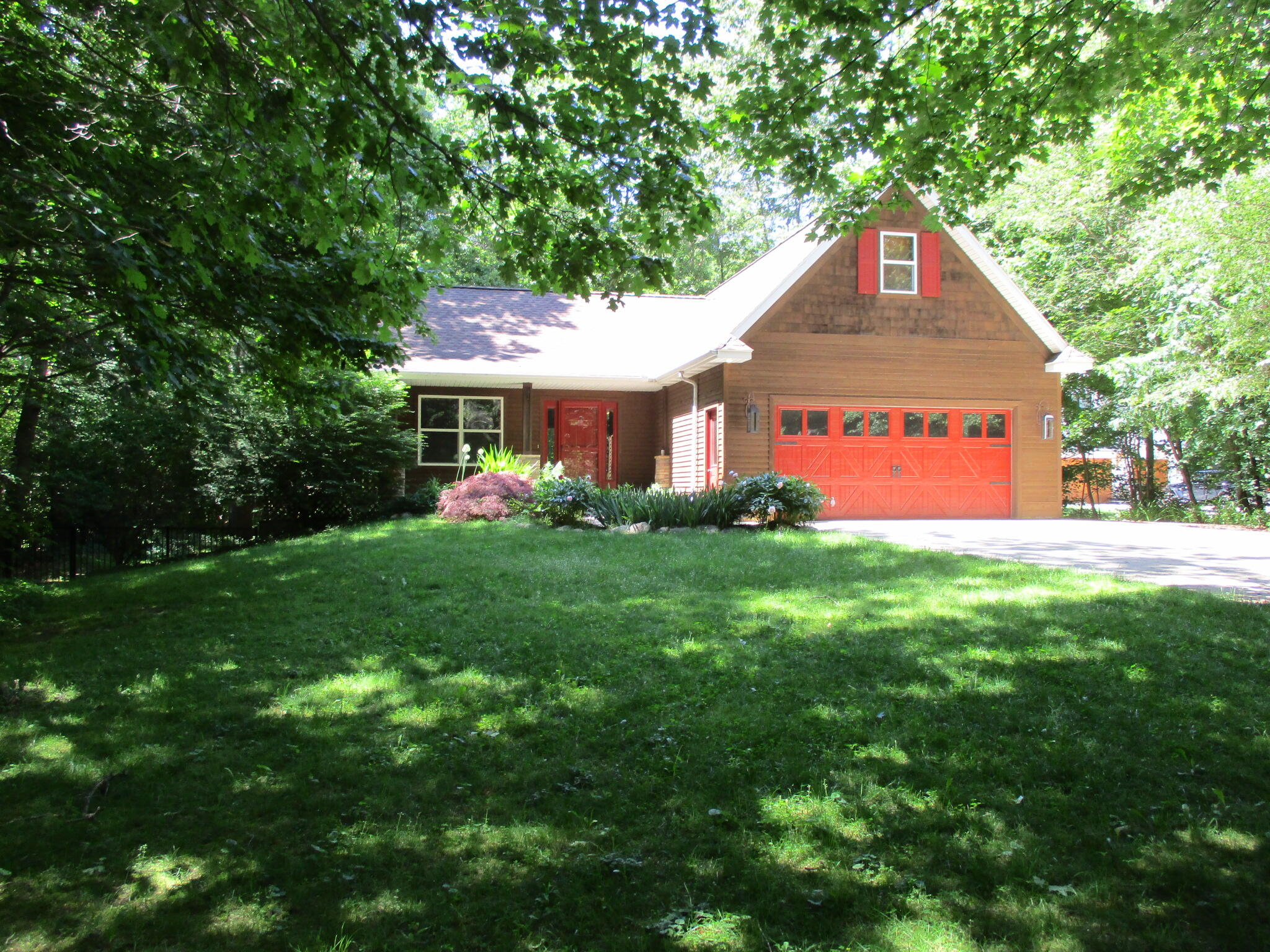 6417 Ototeman Trail Saugatuck MI 49453
