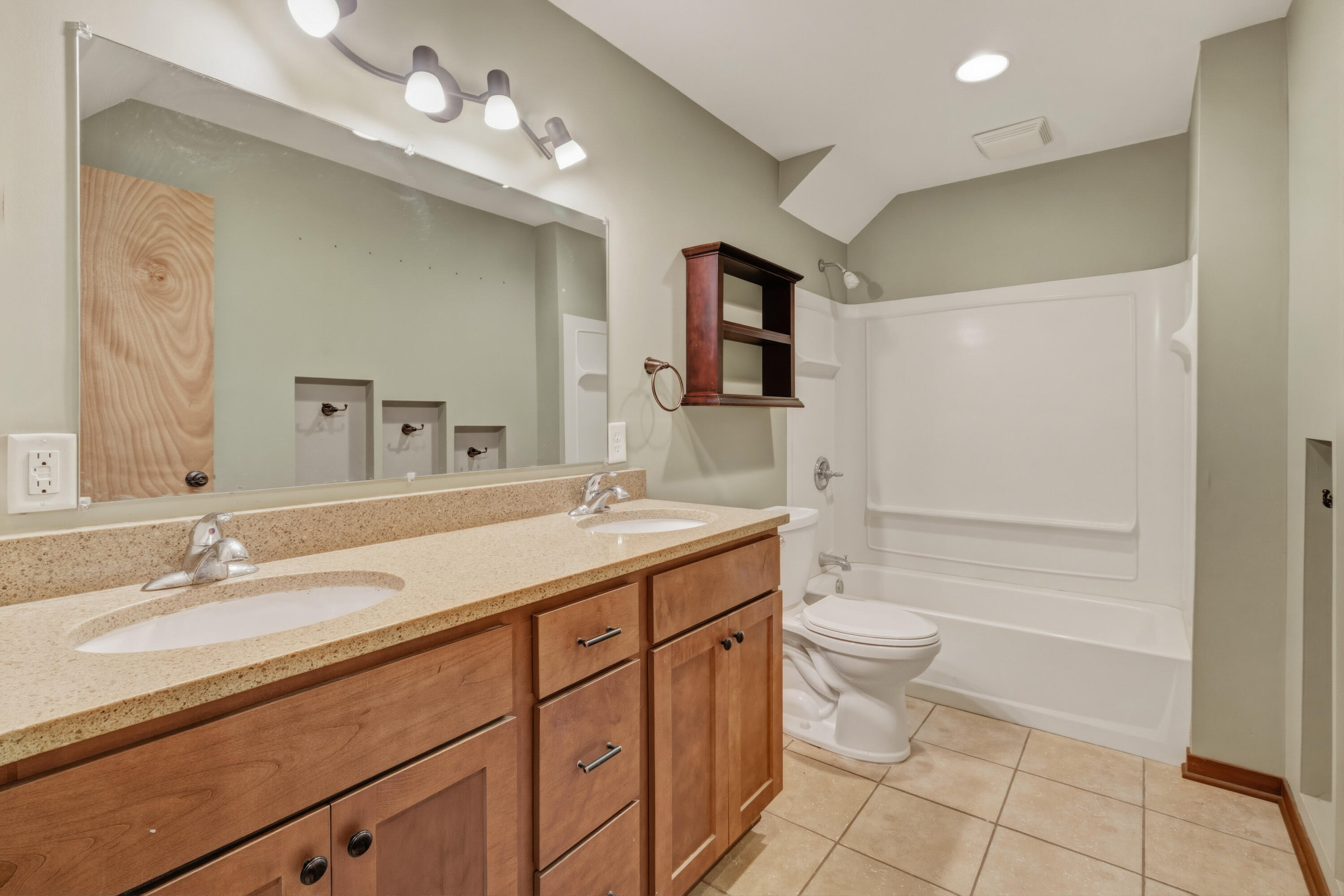 6417 Ototeman Trail Saugatuck MI 49453