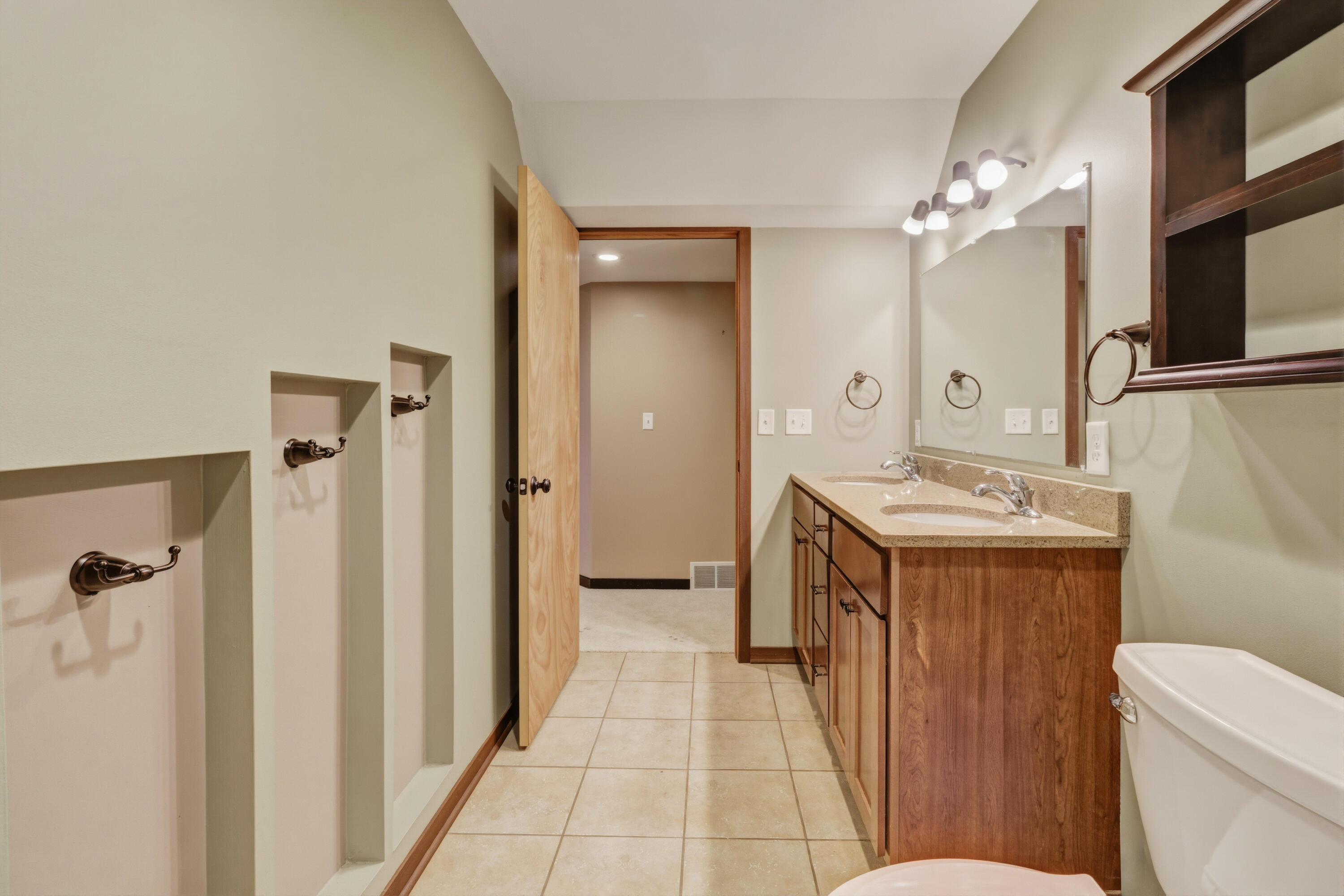 6417 Ototeman Trail Saugatuck MI 49453