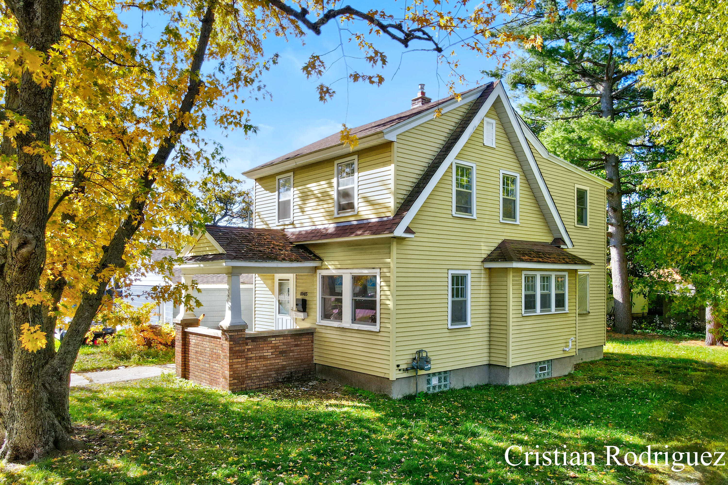 1945 Silver Avenue SE Grand Rapids MI 49507