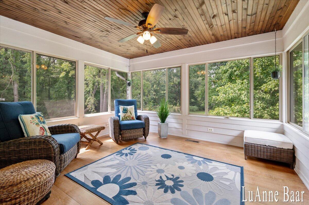 6027 9 Mile Road NE Rockford MI 49341
