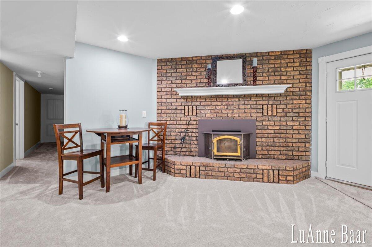 6027 9 Mile Road NE Rockford MI 49341