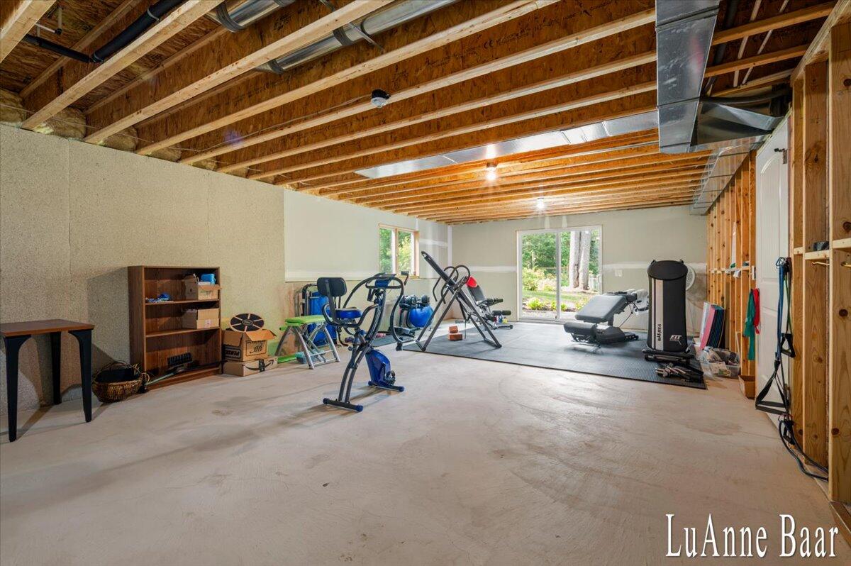 6027 9 Mile Road NE Rockford MI 49341