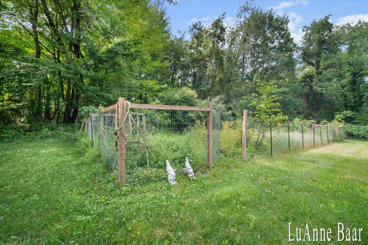 6027 9 Mile Road NE Rockford MI 49341