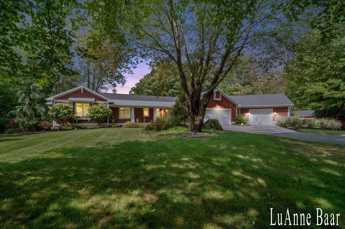 6027 9 Mile Road NE Rockford MI 49341