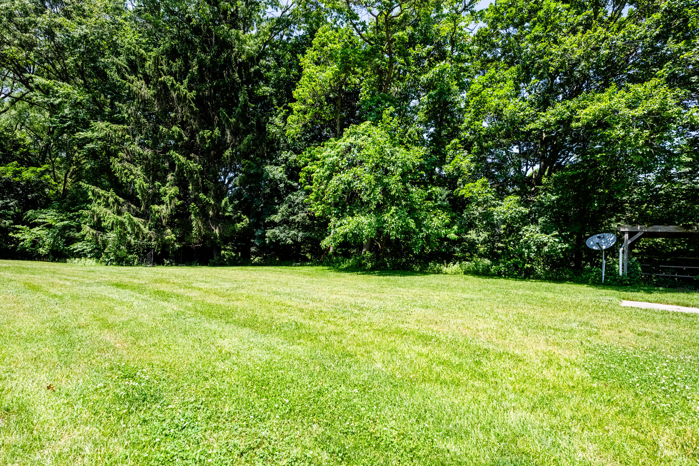 1595 Alex Path Stevensville MI 49127