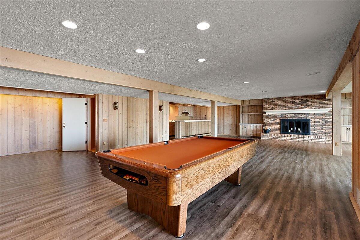 2230 Lakeshore Drive Fennville MI 49408