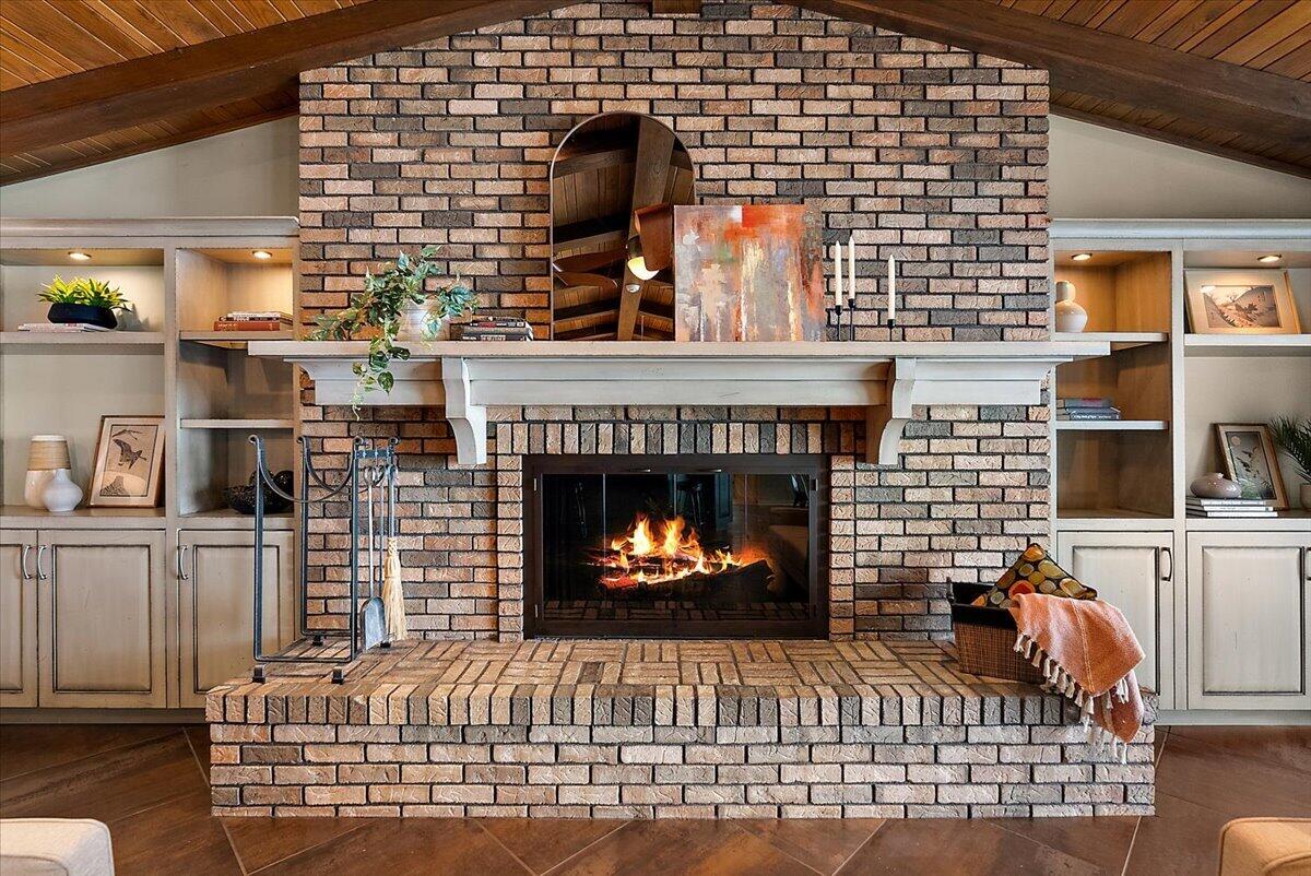 2230 Lakeshore Drive Fennville MI 49408