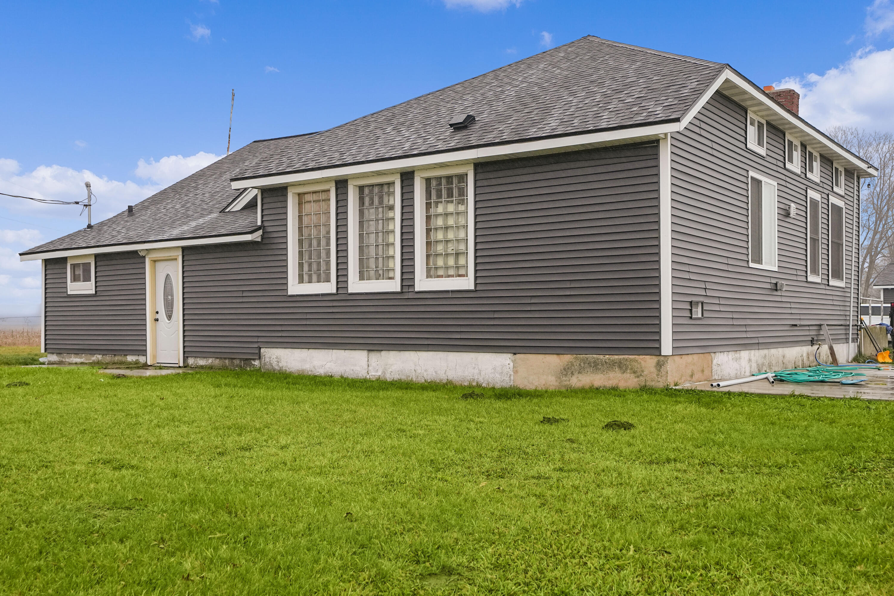 7564 13 Mile Road NE Rockford MI 49341