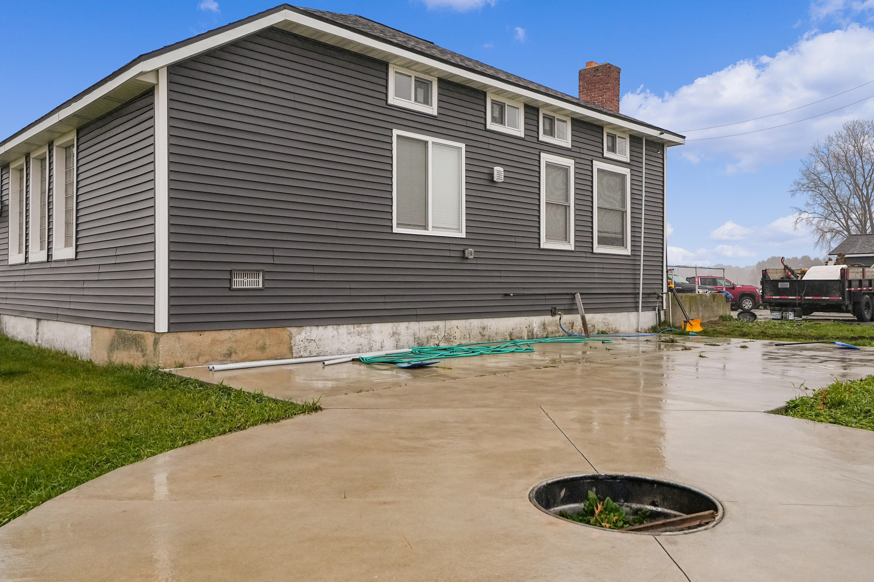 7564 13 Mile Road NE Rockford MI 49341