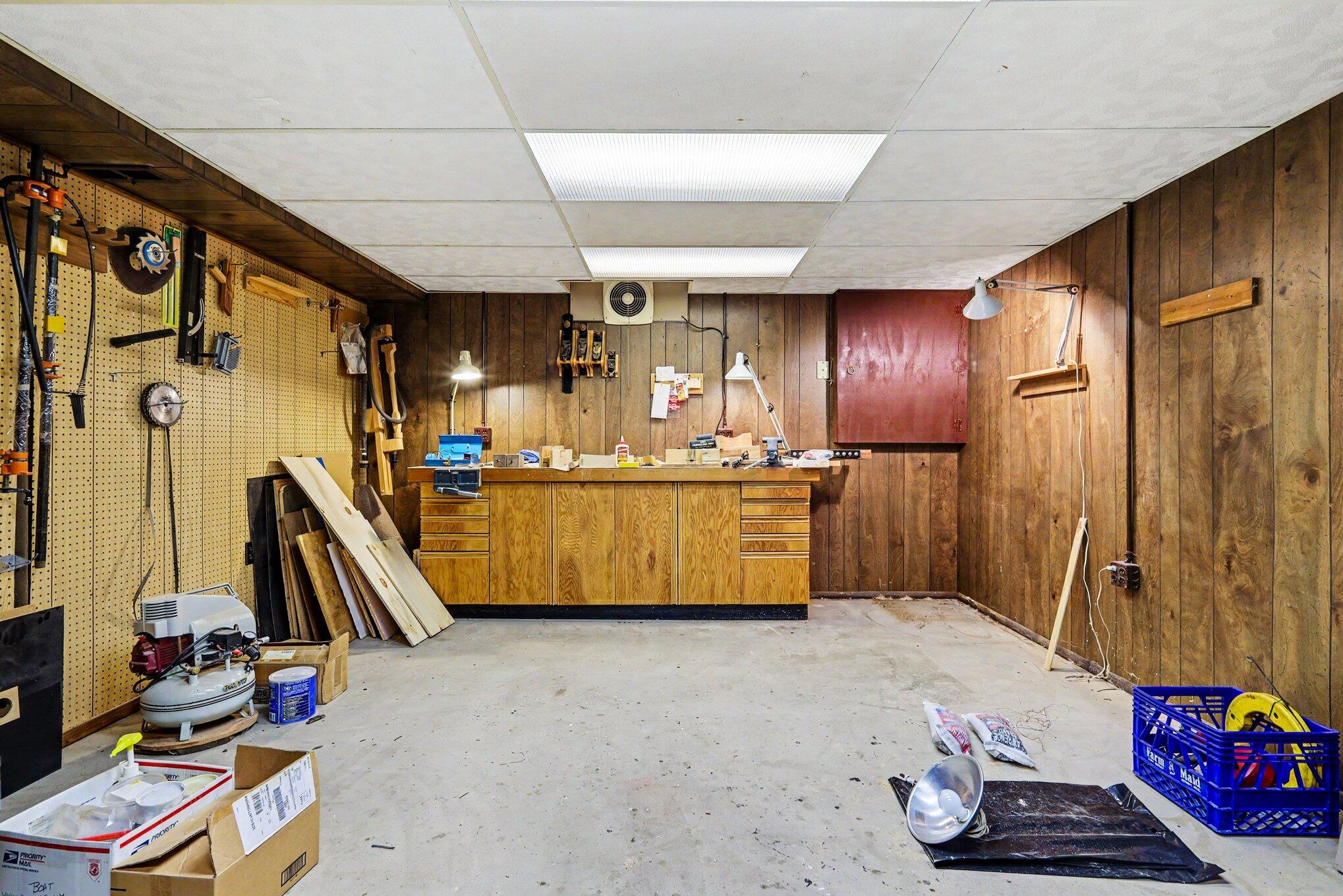 4896 Sequoia Drive SE Grand Rapids MI 49512