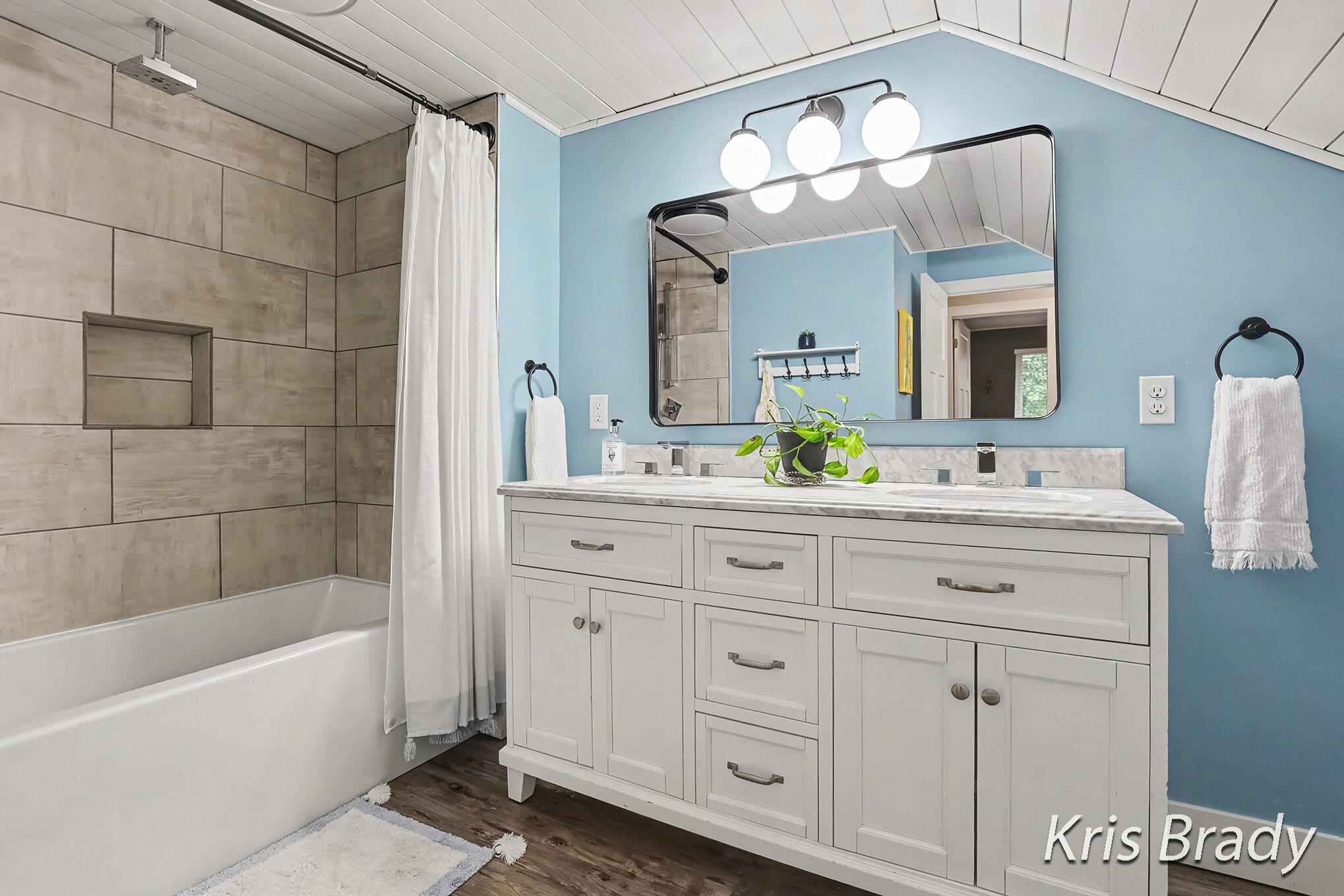 4535 Forest Lake Court SE Grand Rapids MI 49546