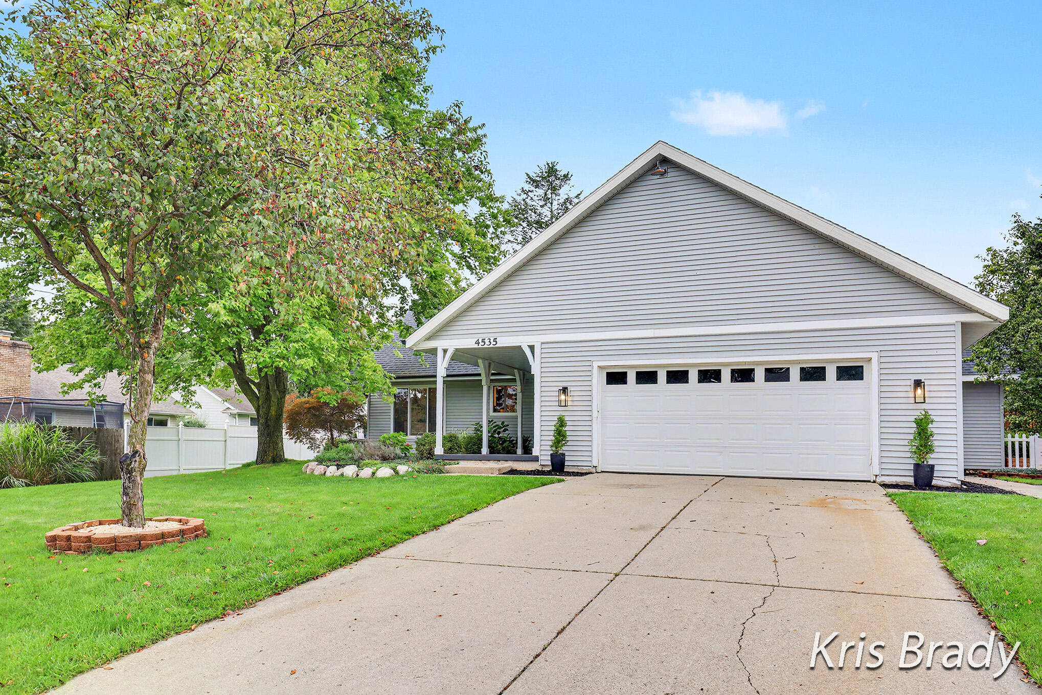 4535 Forest Lake Court SE Grand Rapids MI 49546
