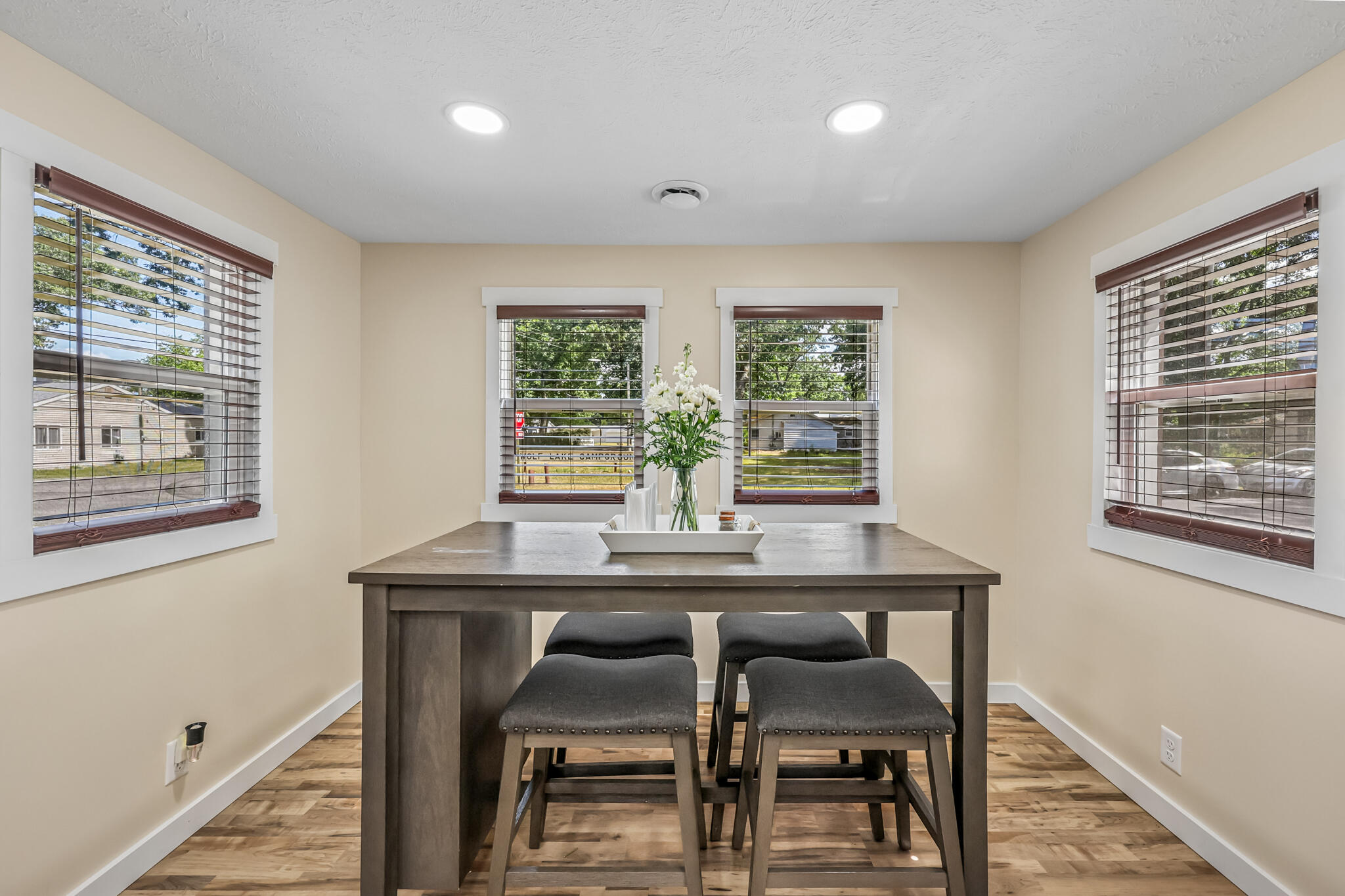 131 Vista Terrace Muskegon MI 49442