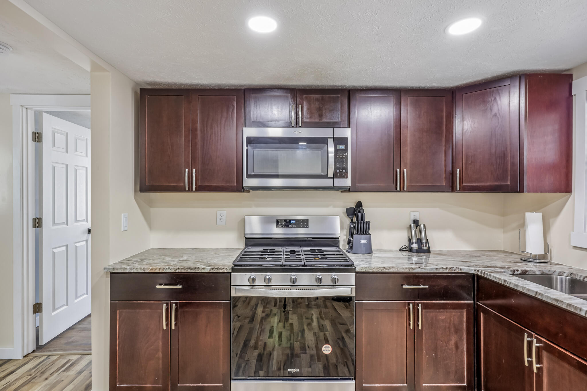 131 Vista Terrace Muskegon MI 49442